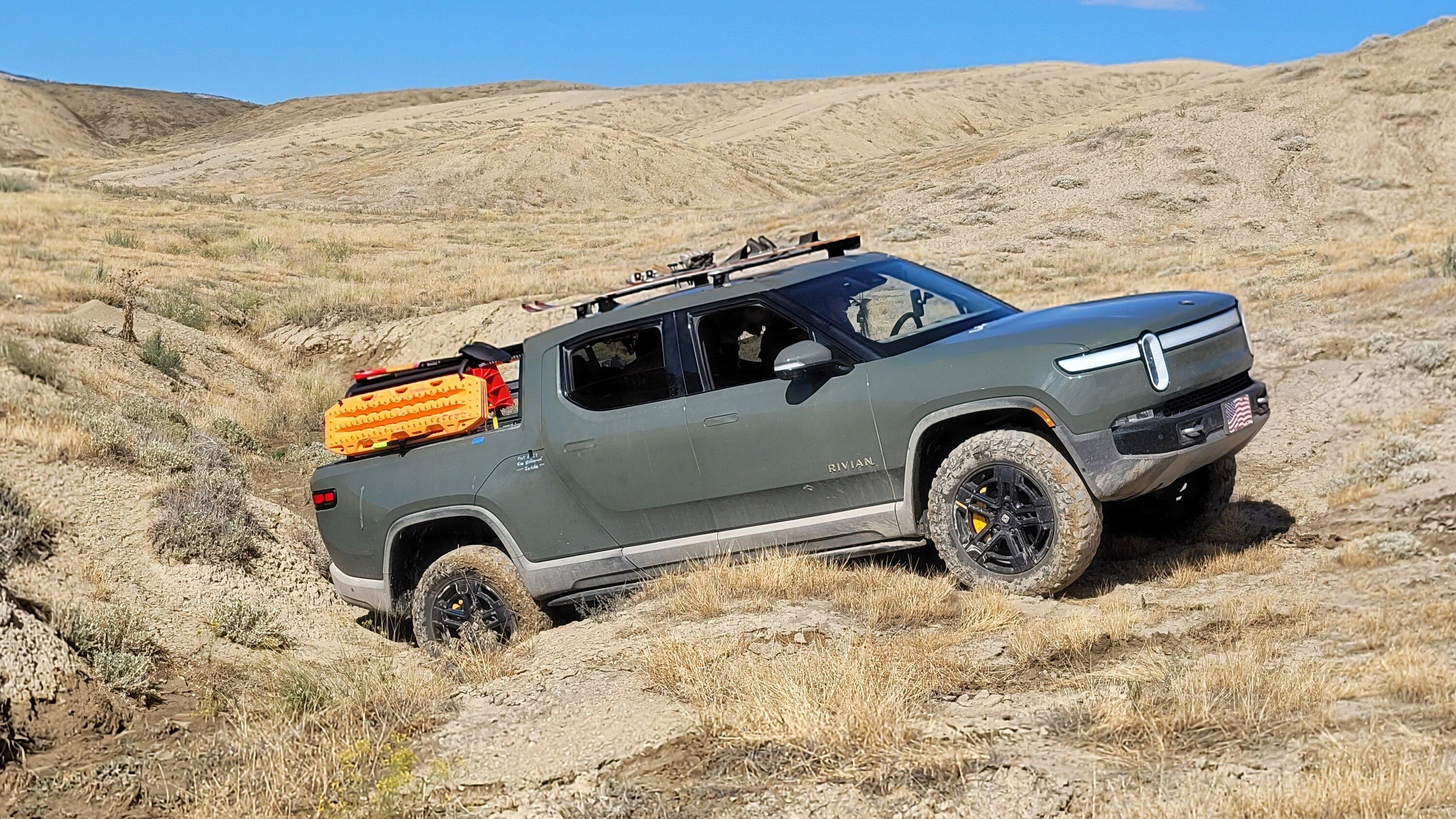 Rivian R1T R1S Purposely getting a Rivian stuck at vehicle recovery training class 20220917_152736