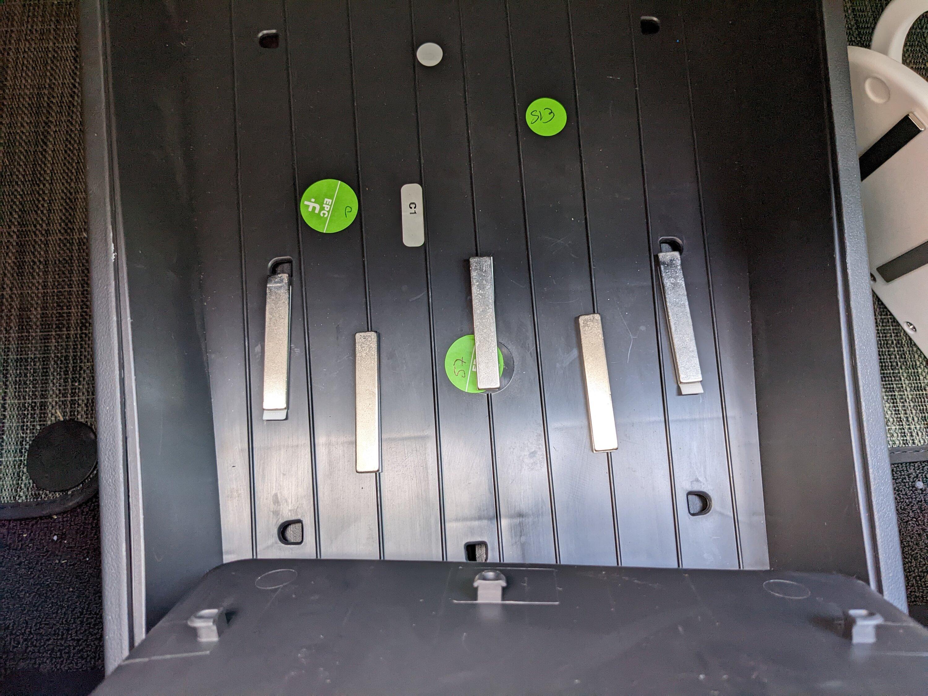 Rivian R1T R1S Bigger cupholders version 1 PXL_20220919_205214112.MP