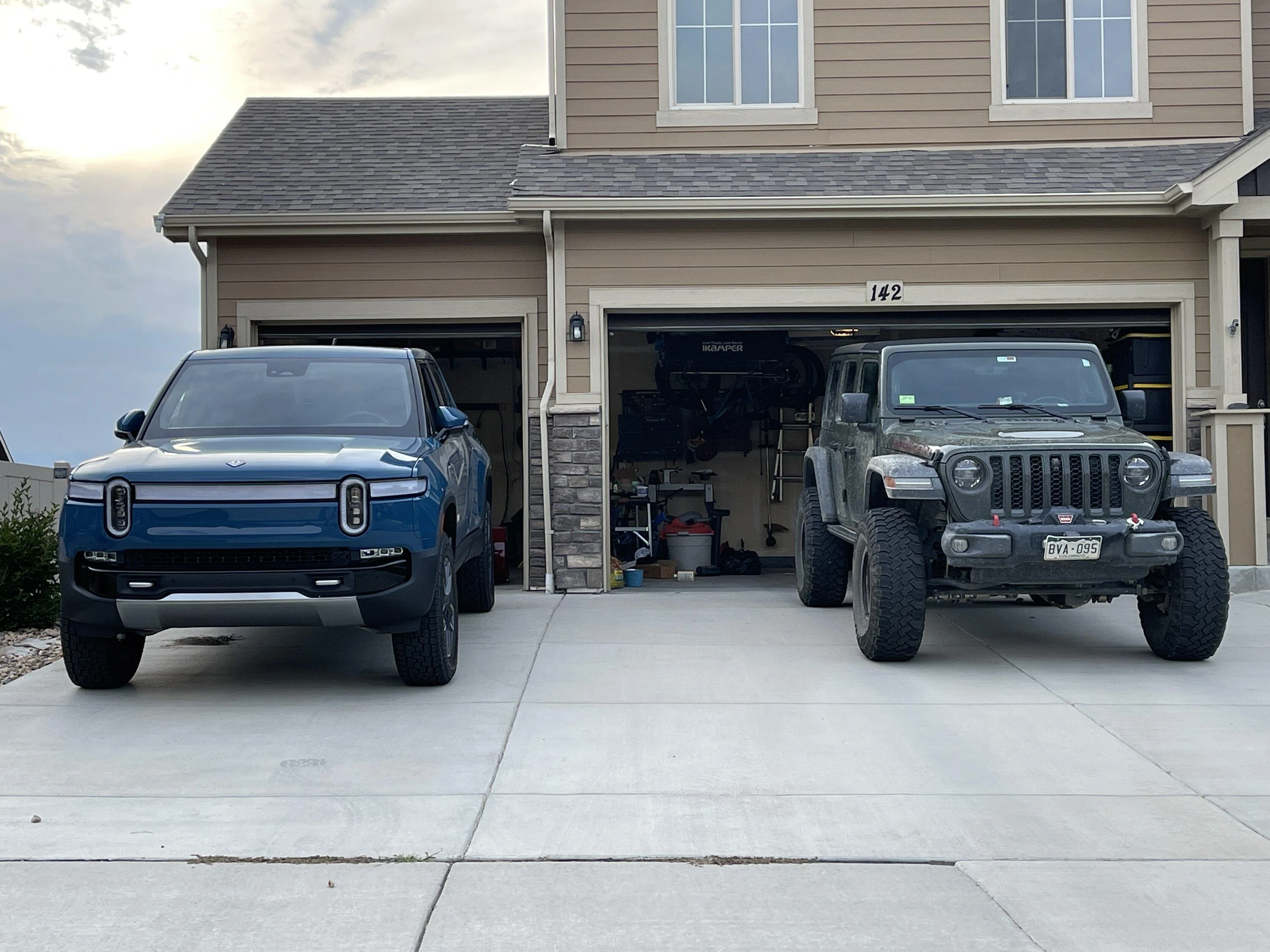 Rivian R1T R1S Share Your Vehicle Name Here B374AD73-C9E4-4252-940E-2DEC81C8FCFF