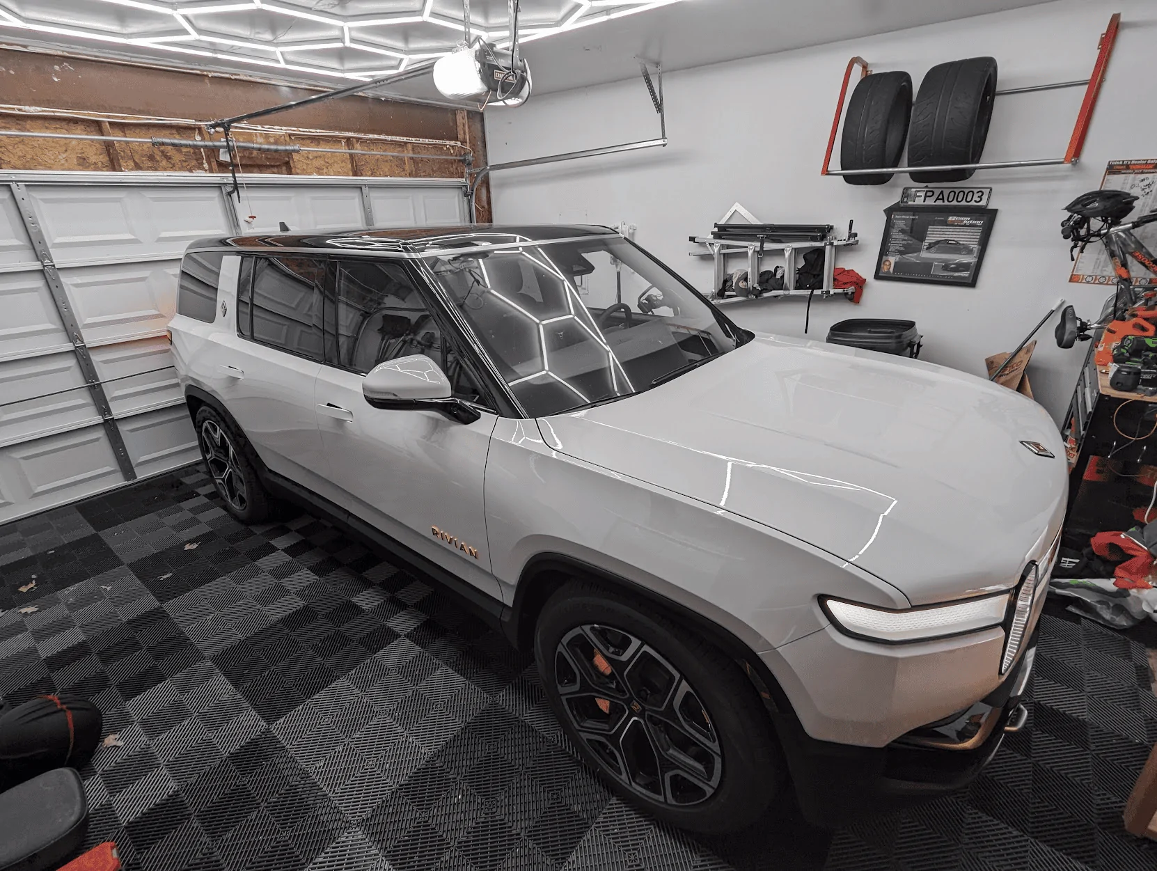 Rivian R1T R1S Kanundrum's R1S Build Thread (1 year Anniversary) 1663735616058