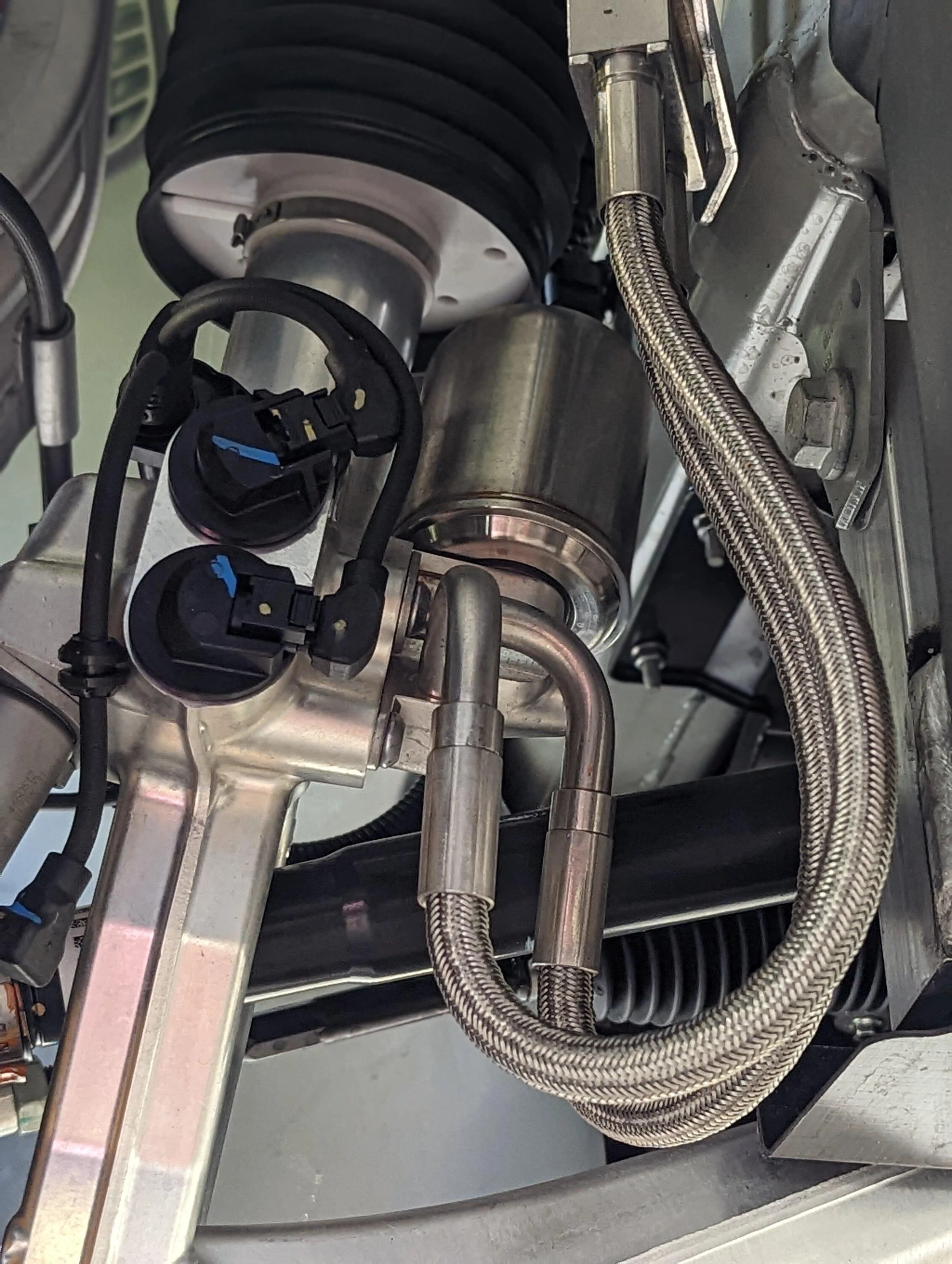 Rivian R1T R1S Kanundrum's R1S Build Thread (1 year Anniversary) PXL_20220922_194459114.PORTRAIT