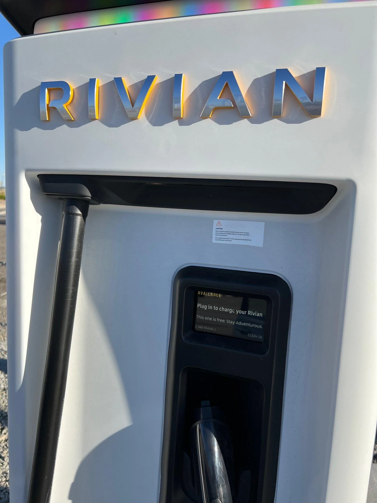 Rivian R1T R1S Rivian 200kw chargers near Eureka and Ukiah IMG_3242