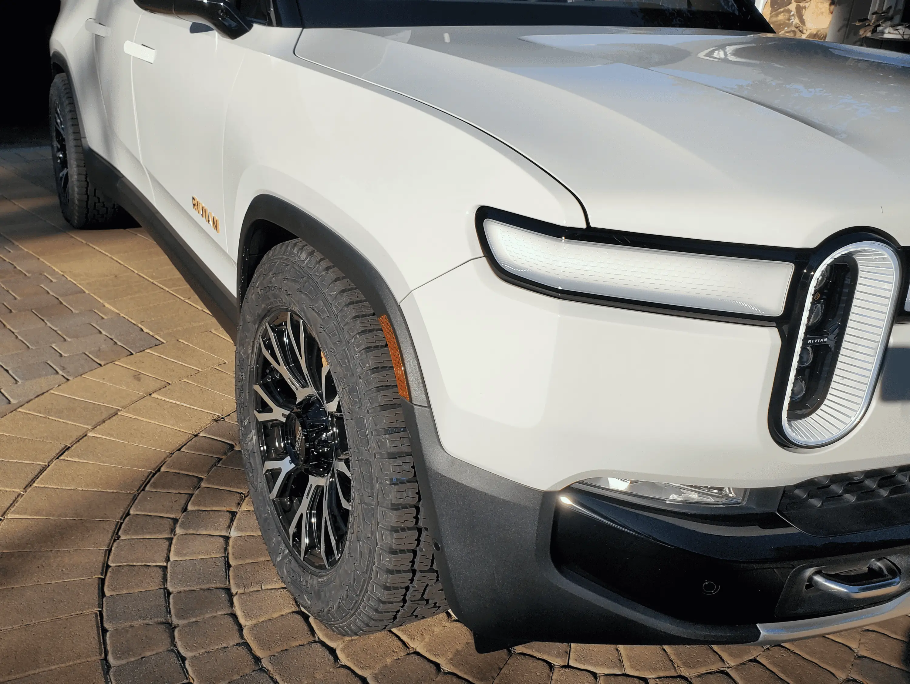 Rivian R1T R1S Selling my custom wheel / tire set up, ready to bolt on..... 1663963065630