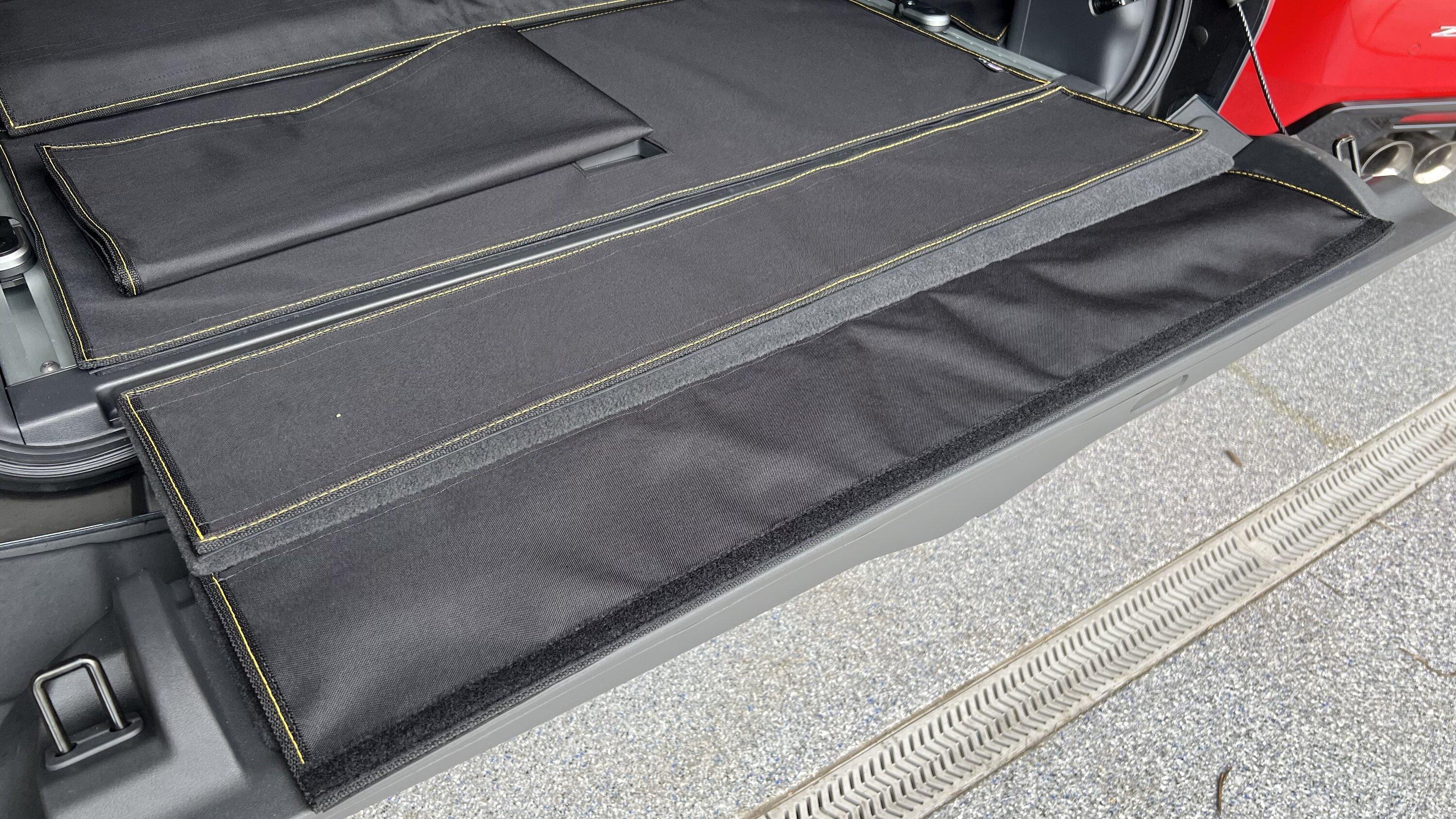 Rivian R1T R1S Attention all R1S Dog Owners B41CB98C-9D22-449A-8754-13A2623B3E52