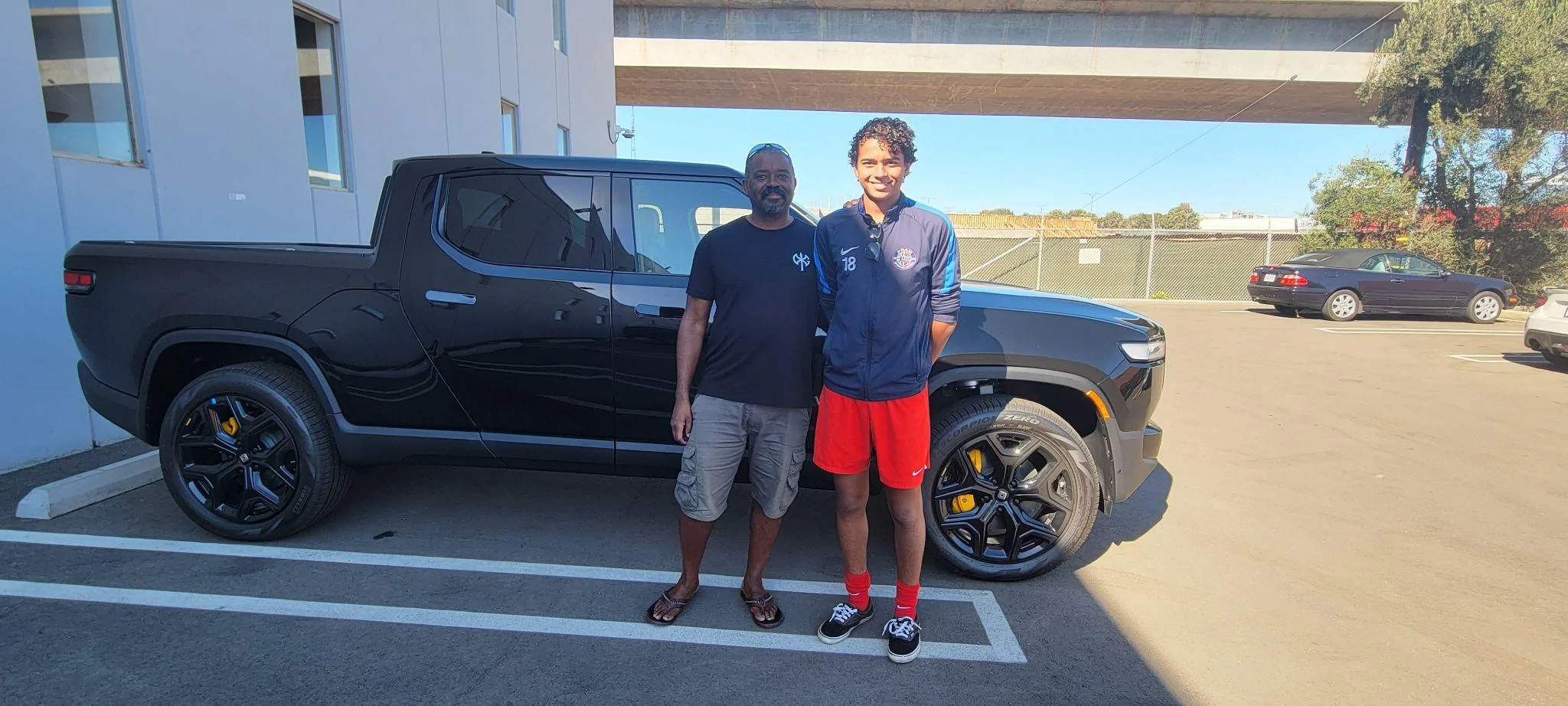 Rivian R1T R1S First look at @ “Introducing the R1 Shop” -- Rivian website to shop for R1T that delivers in 6-8 weeks 307831719_524571532811984_6765372382853228760_n