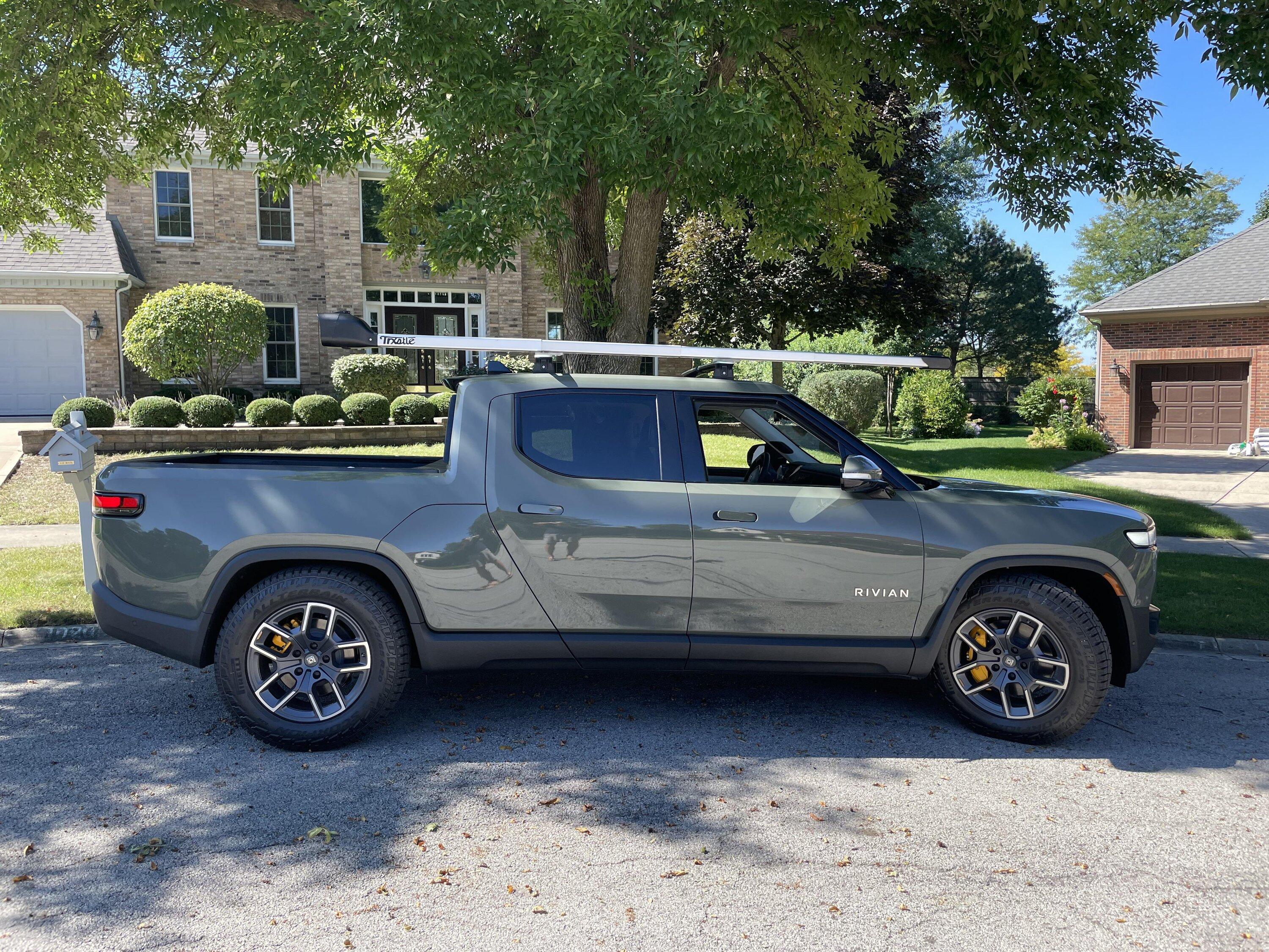 Rivian R1T R1S Hauling fly fishing gear question 8rzwxwndeno91
