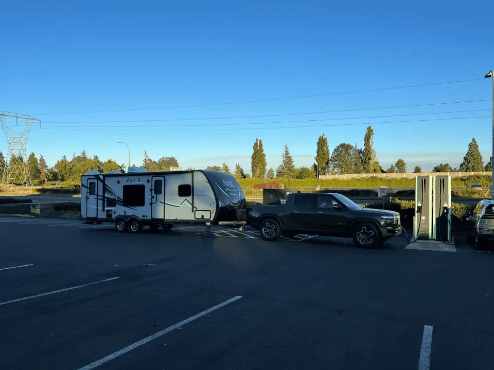 Rivian R1T R1S Got to love it! 1664209944882