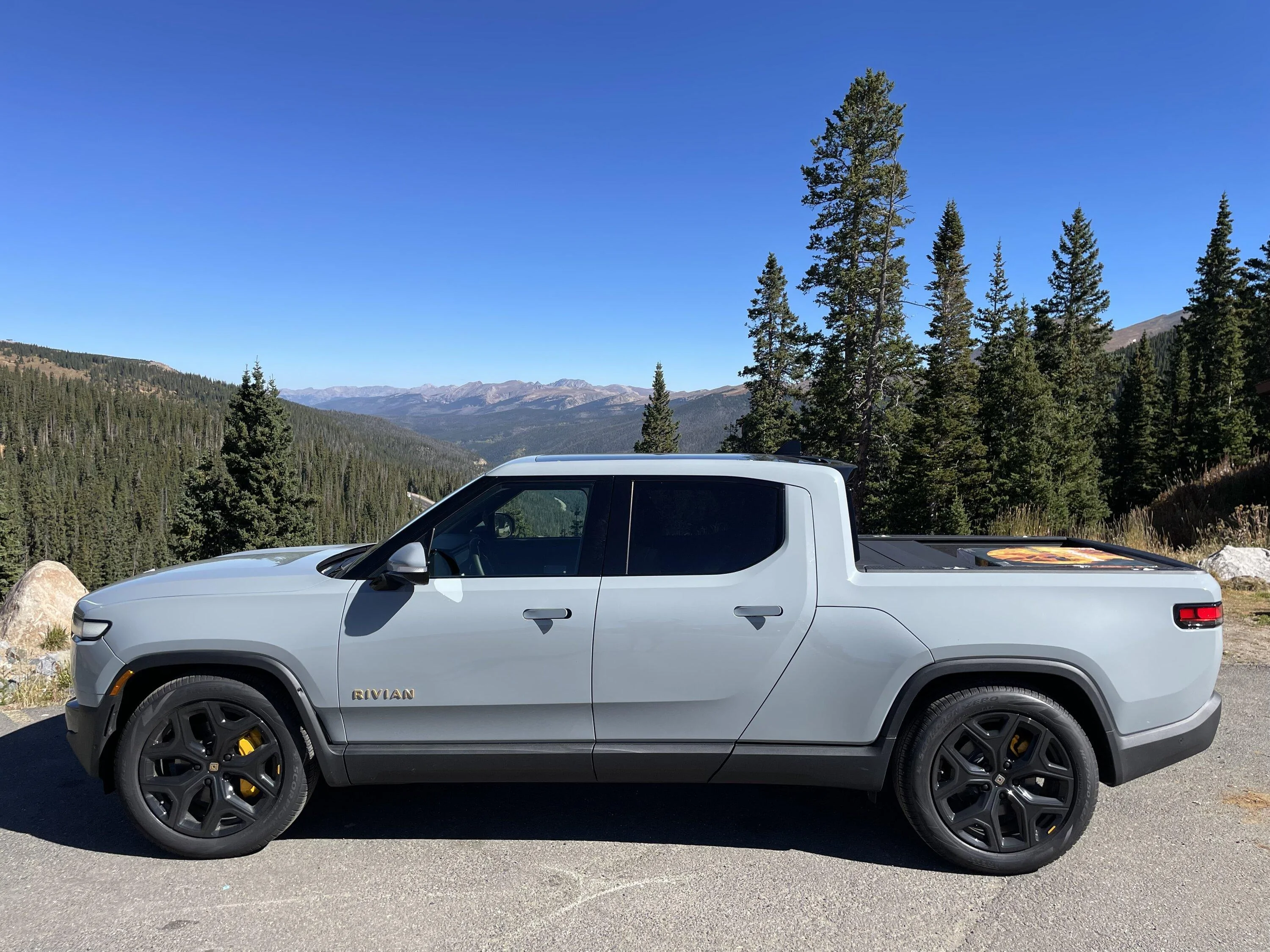 Rivian R1T R1S High Alpine Run in Limestone R1T to 11,307’ With Lots of Elevation Changes A402940F-3D80-4D0E-8EF8-8EAF65EFE586