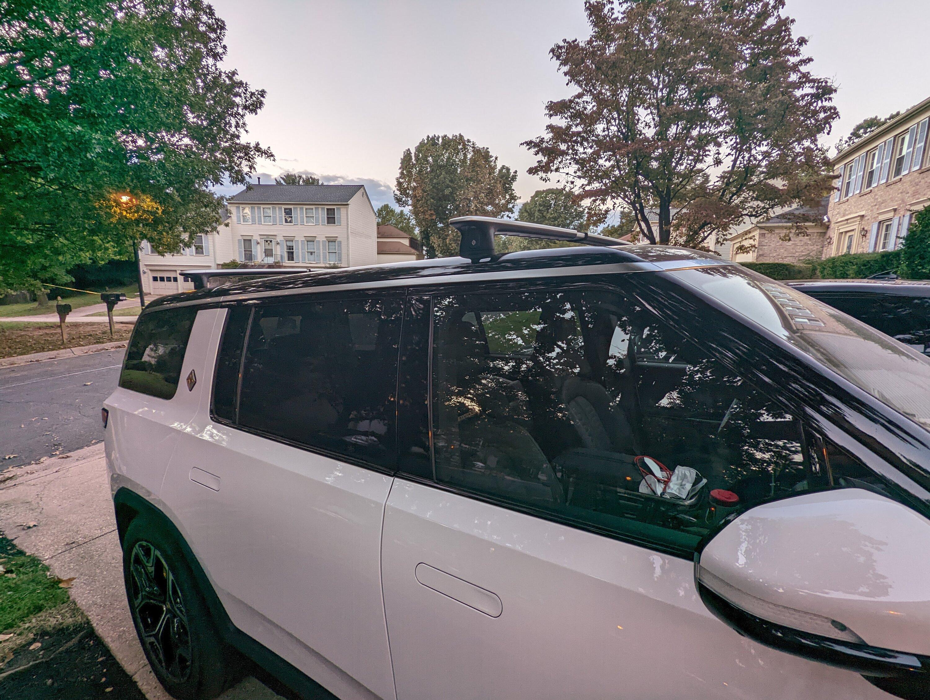 Rivian R1T R1S Kanundrum's R1S Build Thread (1 year Anniversary) PXL_20220927_225614076.NIGHT