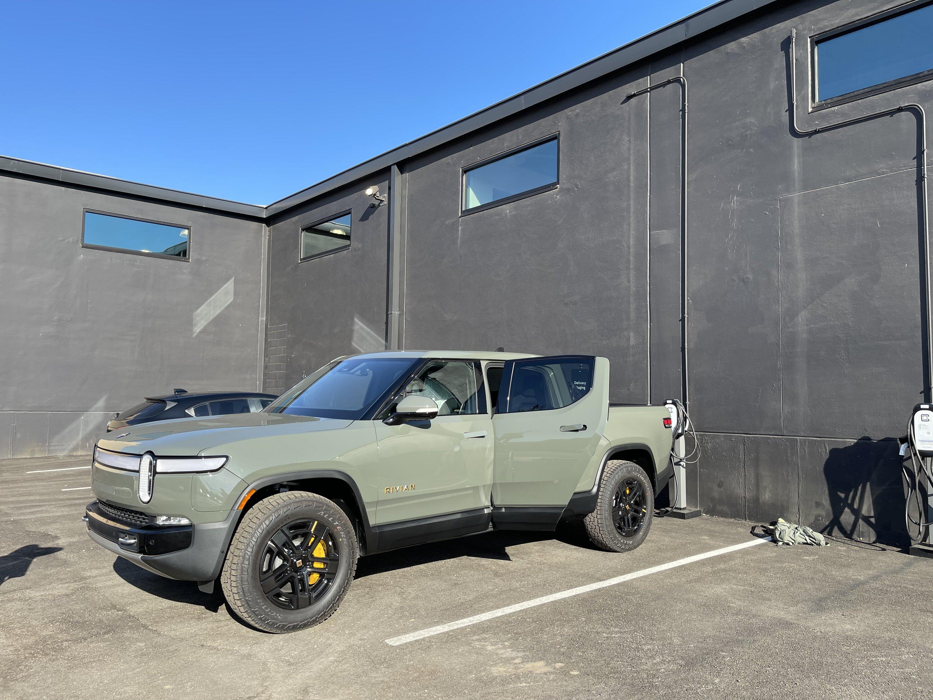 Rivian R1T R1S Texas Roll Call D3E47B57-D1BC-49DA-8BCD-DFD21821E86C