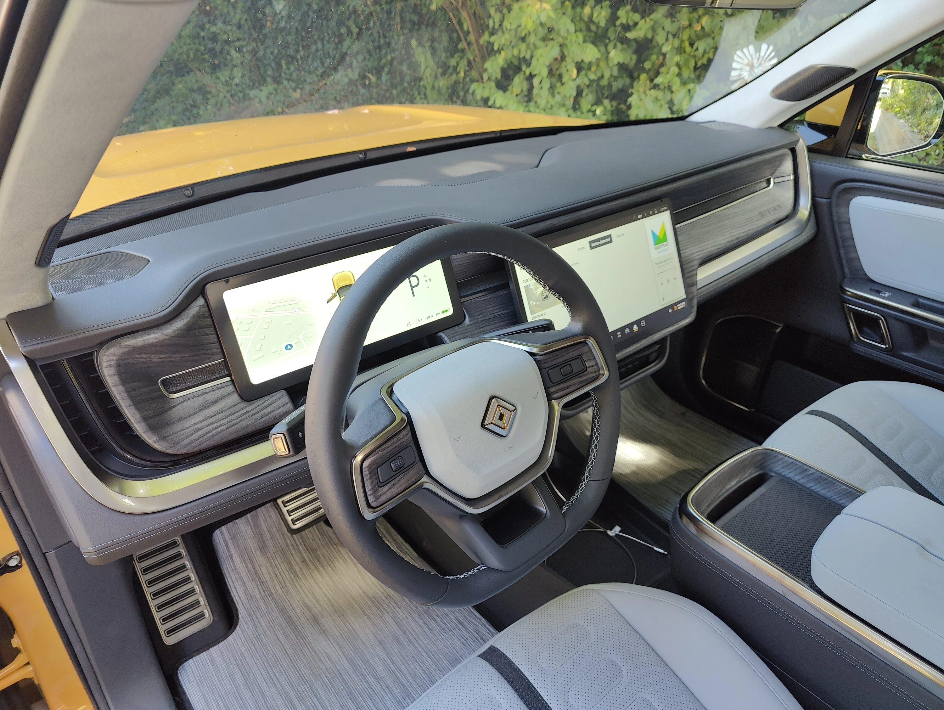 Rivian R1T R1S OCEAN COAST Rivian Interior Photos img20220929131939-jpg-jpg