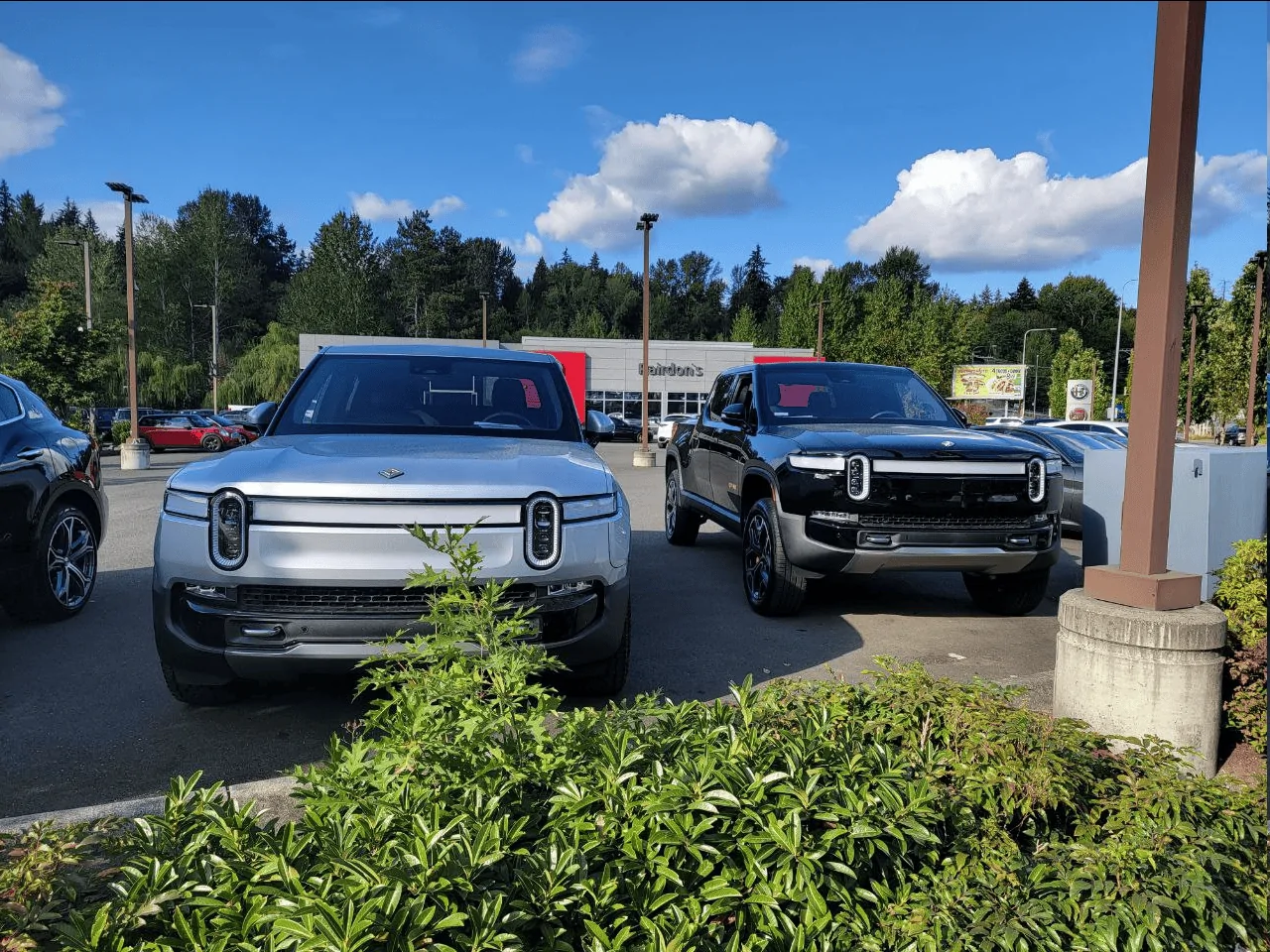 Rivian R1T R1S Two R1T for sale in Kirkland, WA - at a luxury car dealer 1664493838593