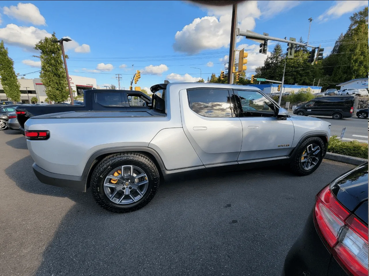 Rivian R1T R1S Two R1T for sale in Kirkland, WA - at a luxury car dealer 1664493850739