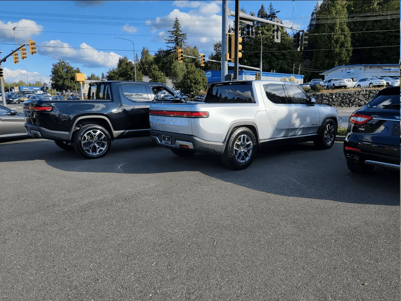 Rivian R1T R1S Two R1T for sale in Kirkland, WA - at a luxury car dealer 1664493859362