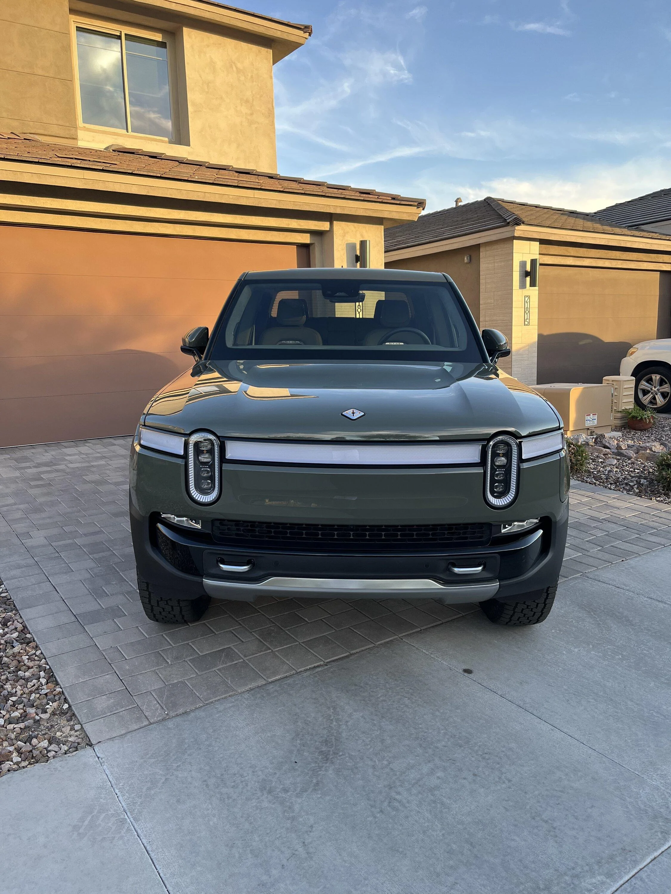 Rivian R1T R1S LAUNCH GREEN R1T Photos aa55d0ff-b5fc-425e-b8dd-cd4468017c95-jpeg