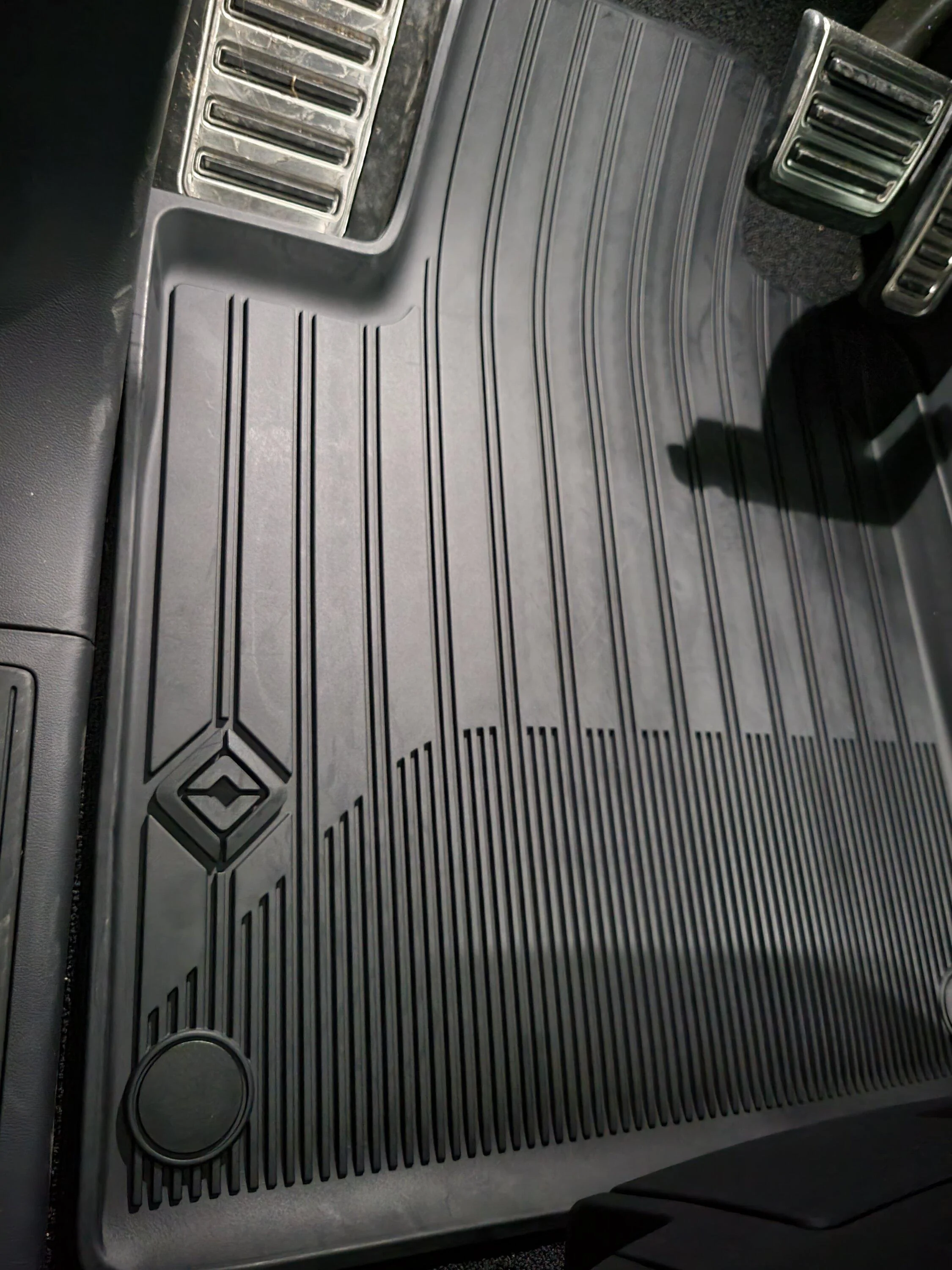 Rivian R1T R1S My floor mats finally shipped 20220930_162617