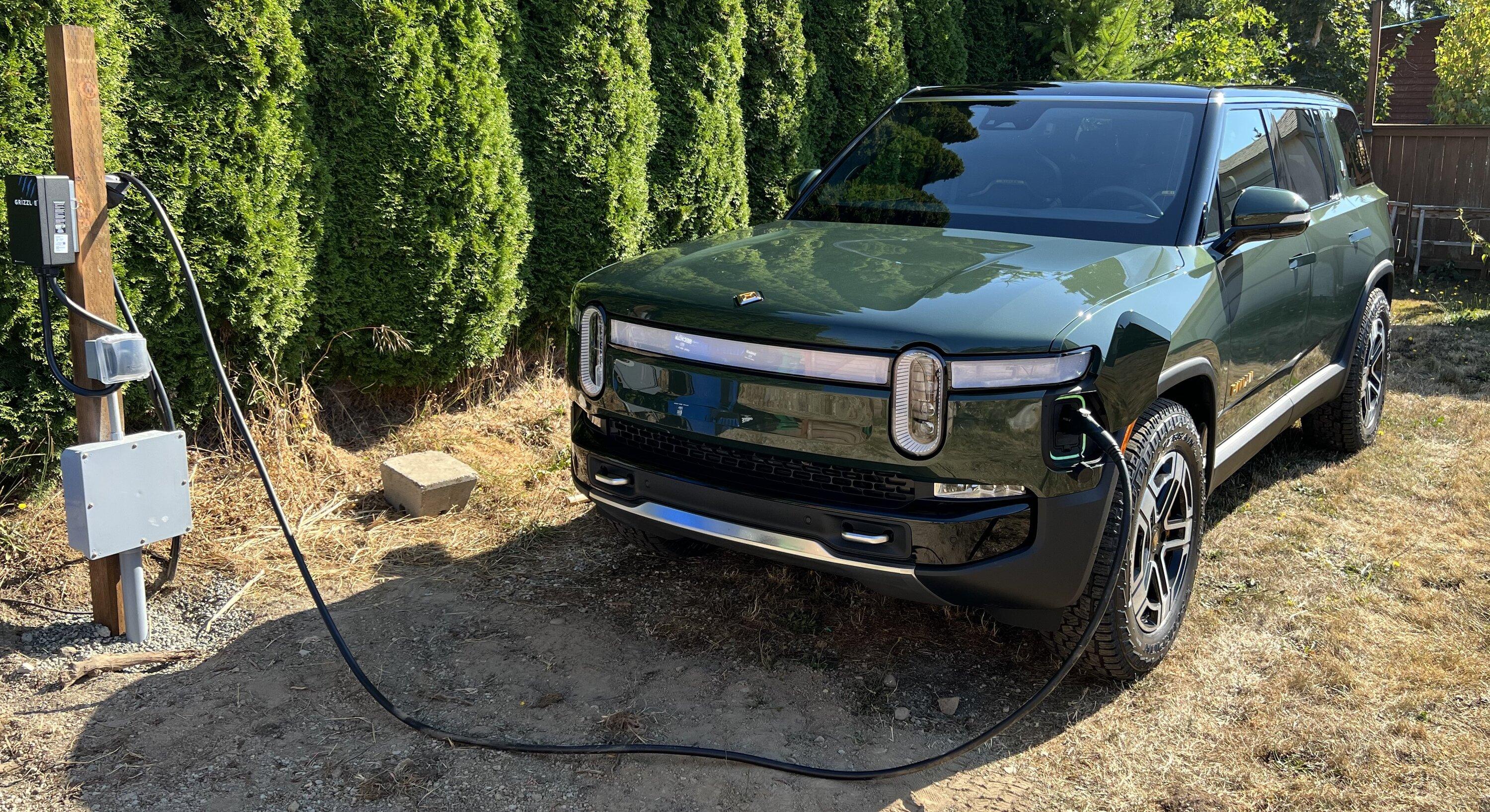 Rivian R1T R1S ? FOREST GREEN R1S Photos IMG_2671