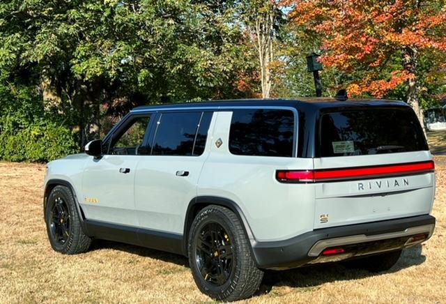 Rivian R1T R1S Limestone Launch Edition R1S Delivered: Impressions & Photos image14