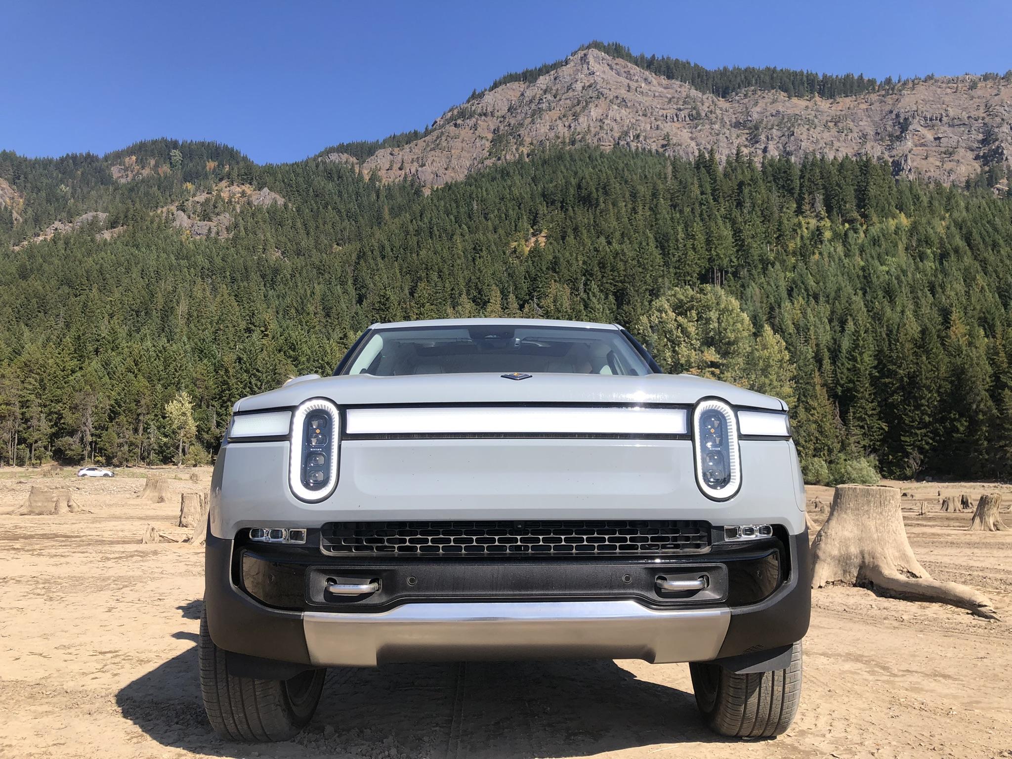 Rivian R1T R1S R1T Snoqualmie Pass Area Radventures Lake2