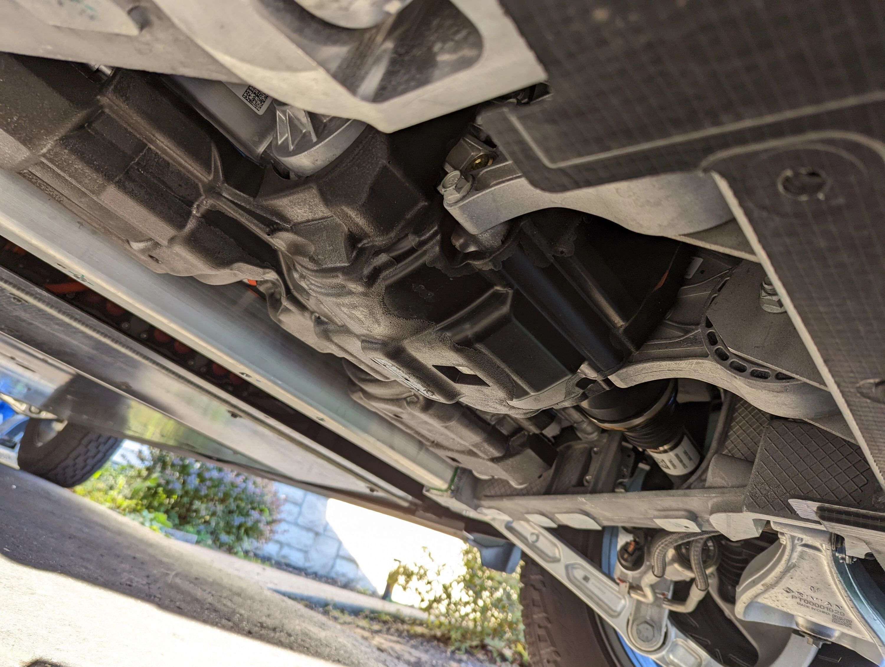 Rivian R1T R1S Underbody shield - Does this look right? PXL_20221003_220845920