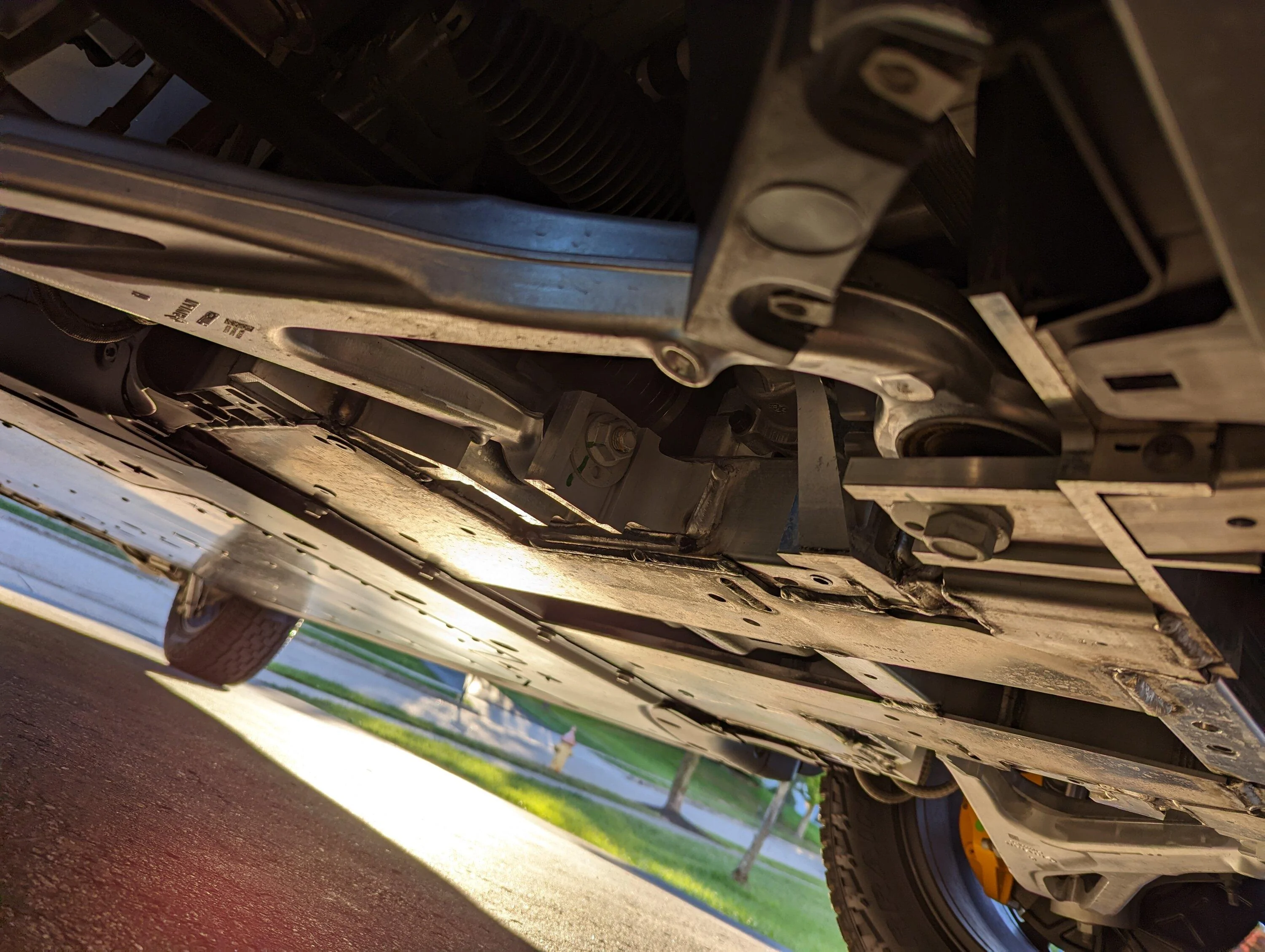Rivian R1T R1S Underbody shield - Does this look right? PXL_20221003_220707839