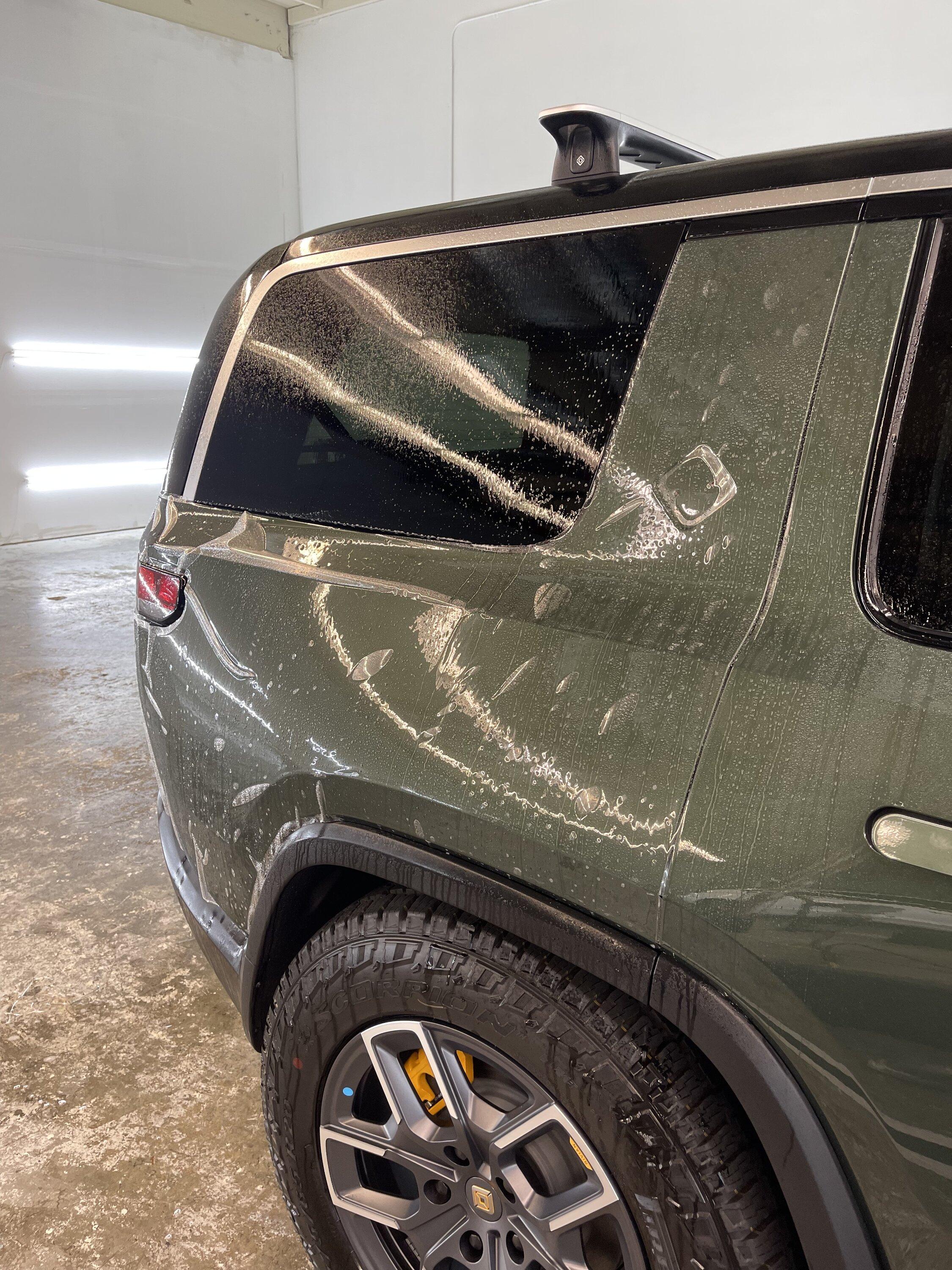 Rivian R1T R1S ? FOREST GREEN R1S Photos IMG_2537