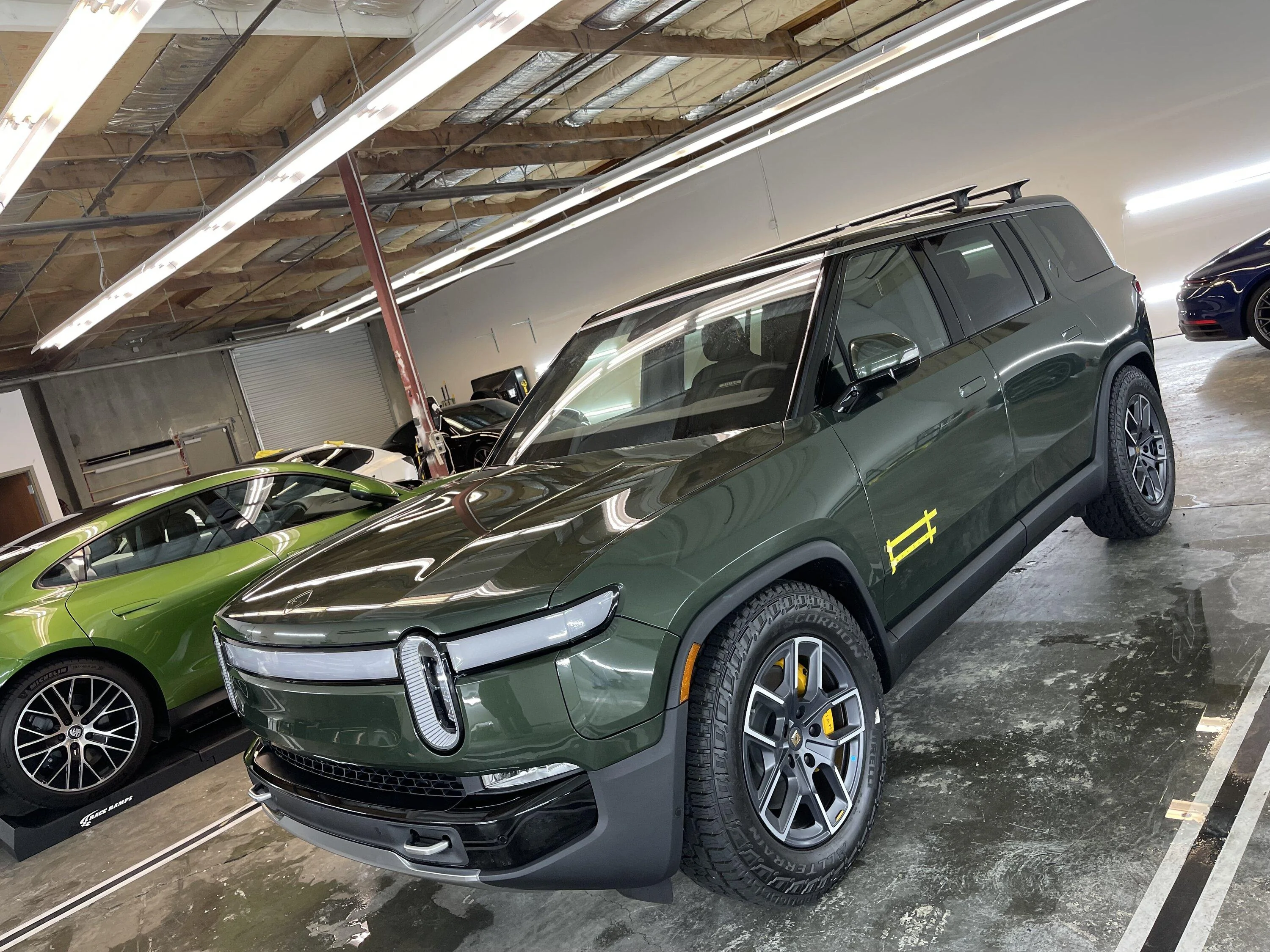 Rivian R1T R1S ? FOREST GREEN R1S Photos IMG_2560