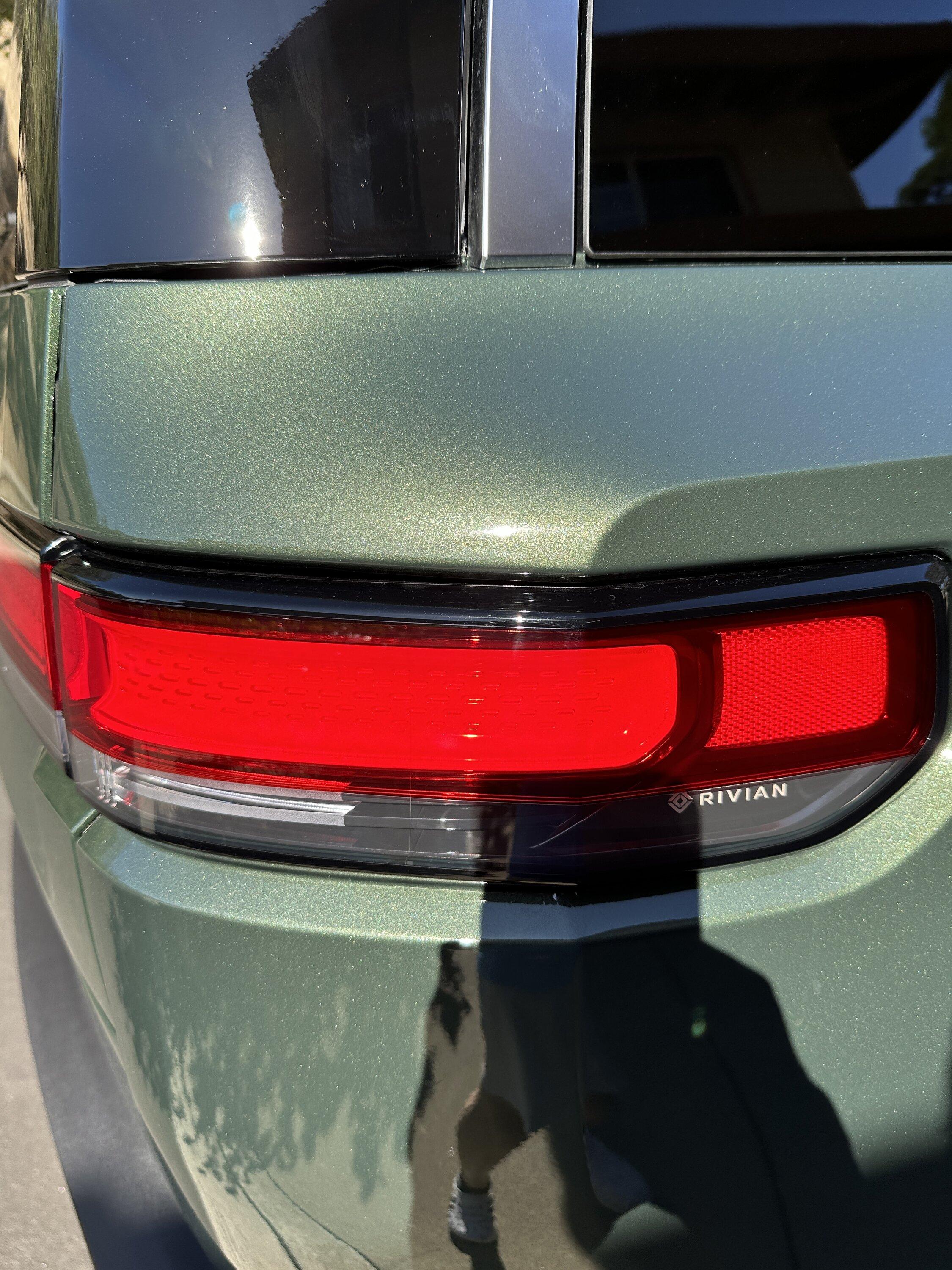 Rivian R1T R1S ? FOREST GREEN R1S Photos IMG_7381.JPG