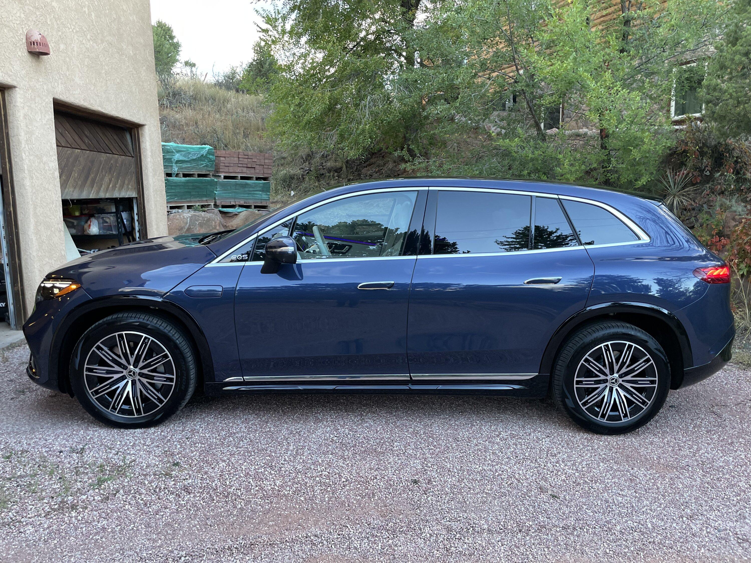 Rivian R1T R1S Benz EQS SUV - 7 seater IMG_5630
