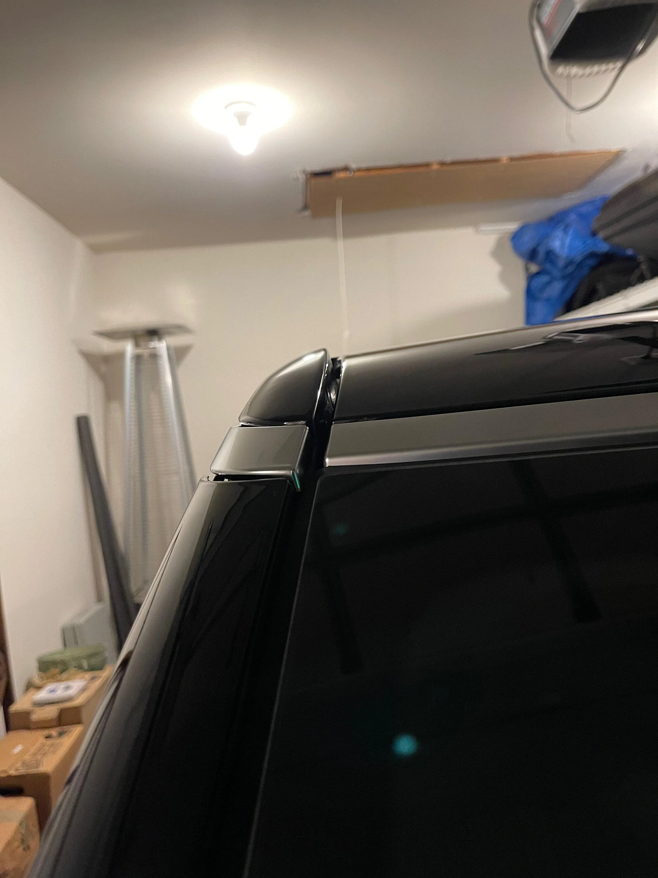 Rivian R1T R1S R1S Body Gaps - Your Input Roof at Windsheld - Closeu