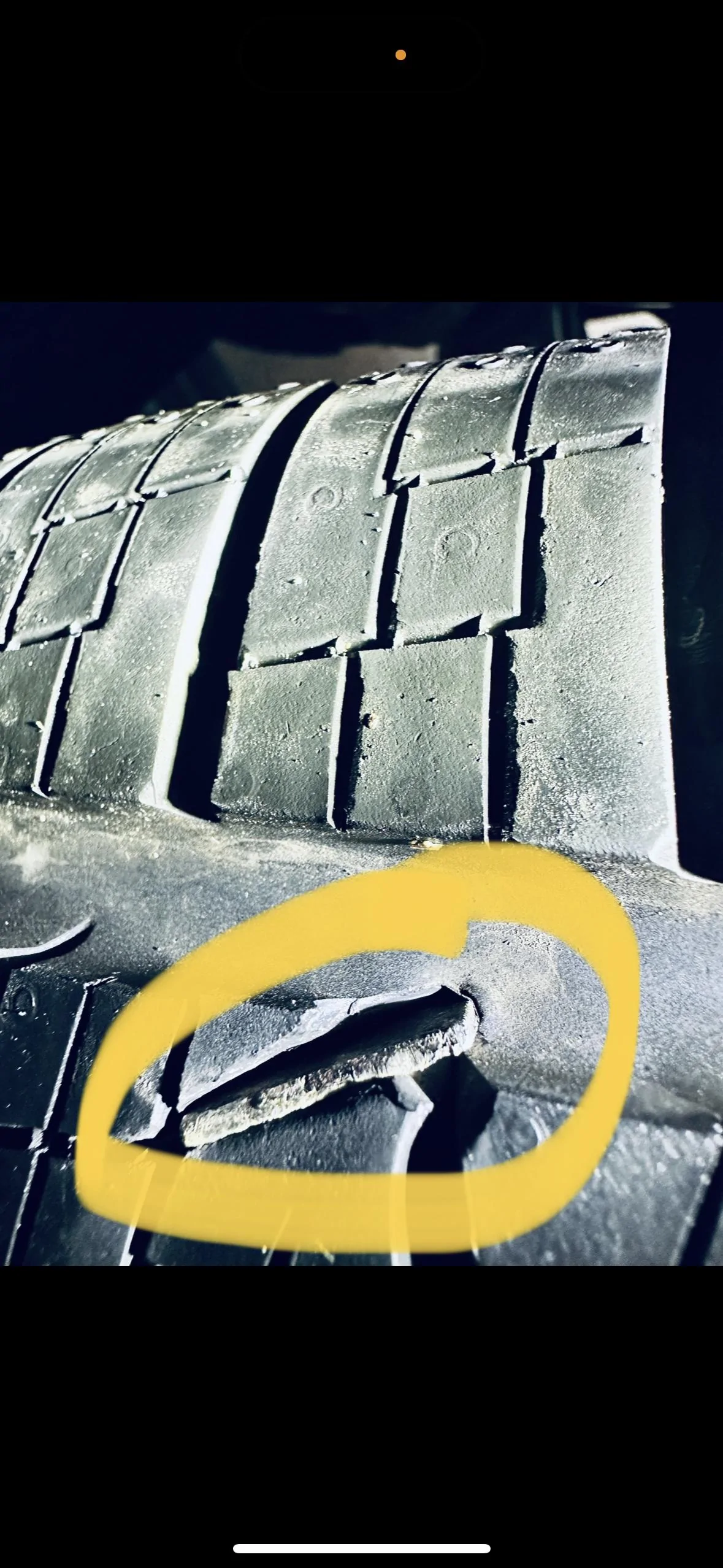 Rivian R1T R1S 21’ tire failed or something else ! FAF30A5D-E723-4C73-AC34-2FFE93B526B9
