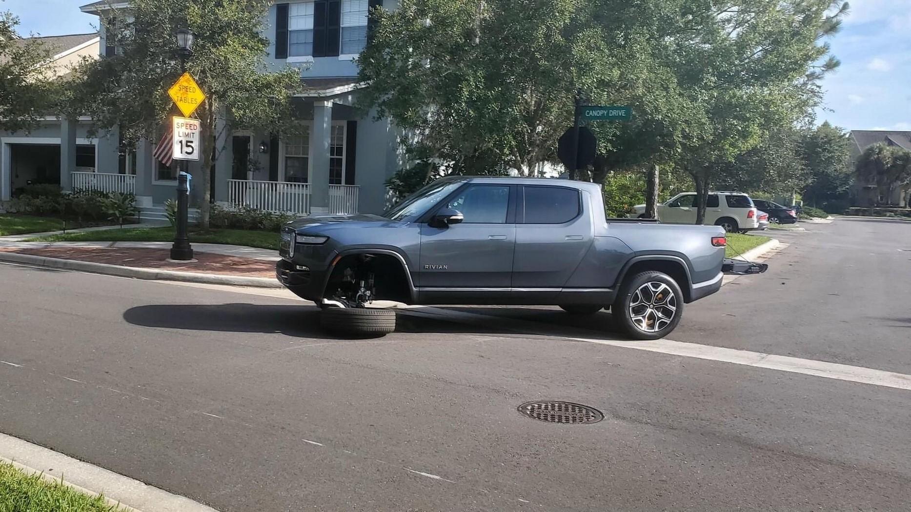 Rivian R1T R1S ⚠️ Rivian Recall: insufficiently torqued front upper control arm & steering knuckle fastener [official torque value = 90 lb-ft / 122 Nm] rivian-also-seems-to-suffer-from-whompy-wheels-what-caused-this-one-to-fall-off_2