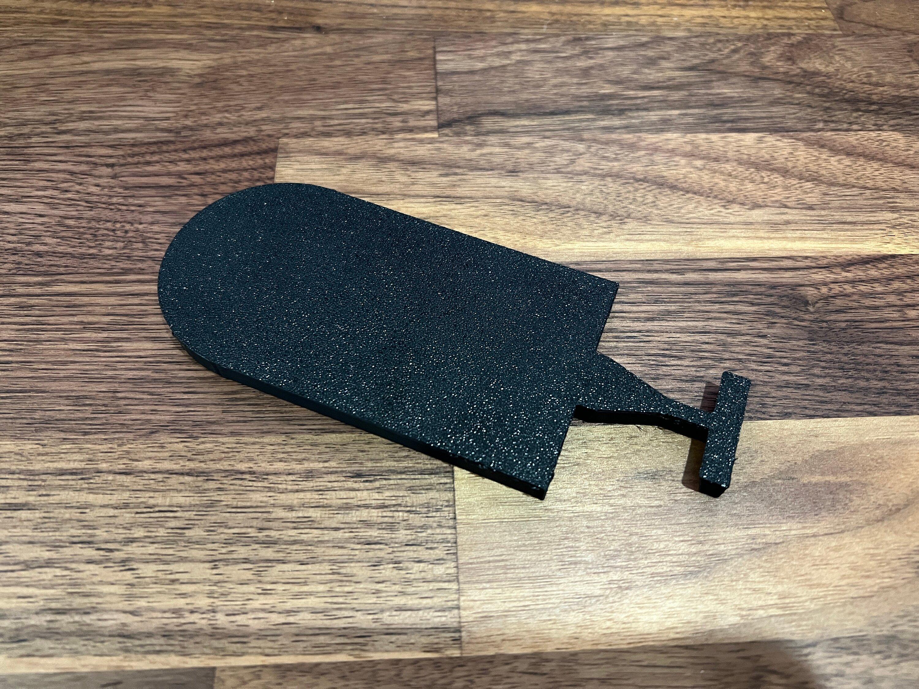 Rivian R1T R1S iPhone 14 Pro is not compatible with the Rivian Charge Pad IMG_0863.JPG