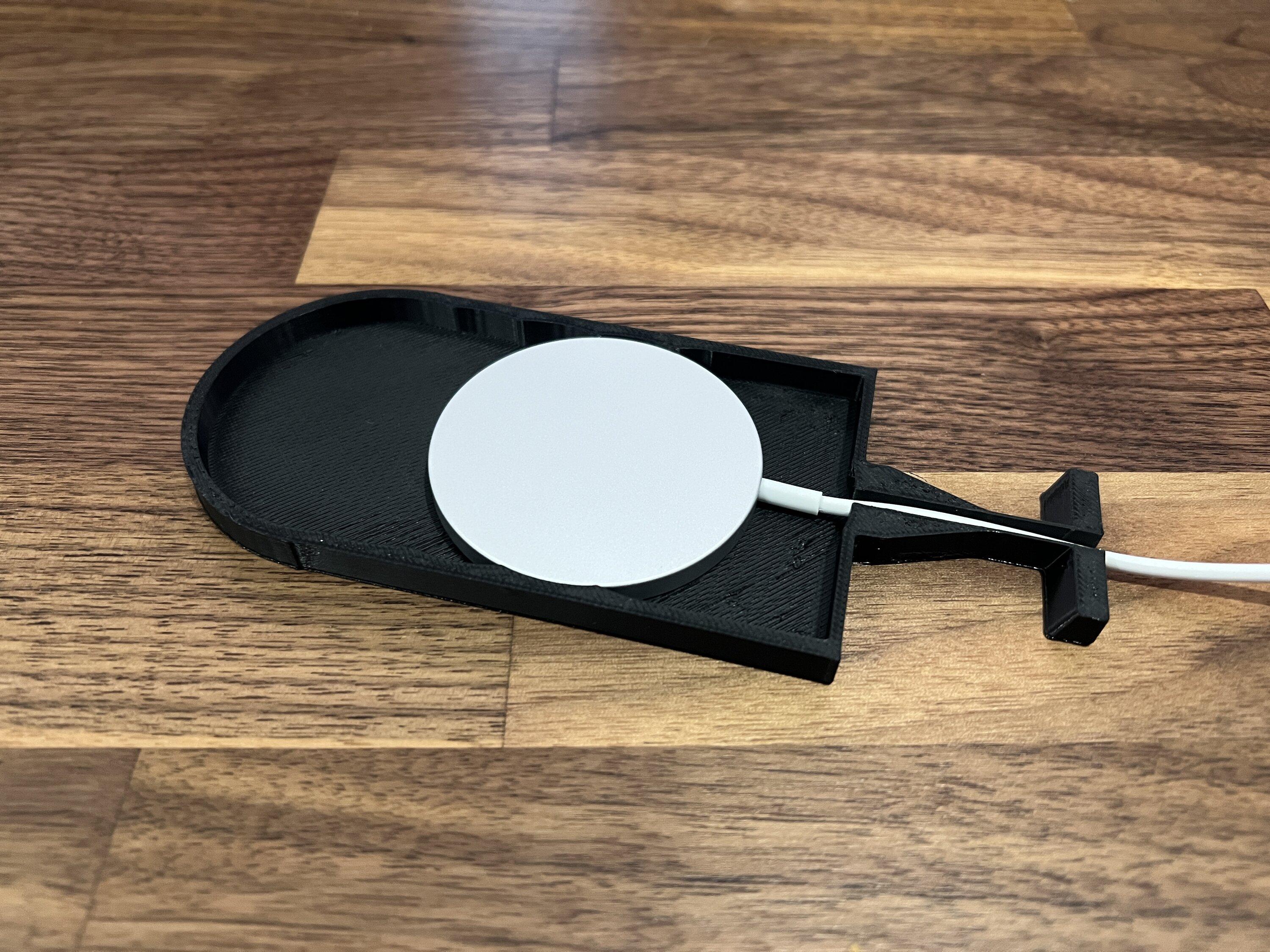 Rivian R1T R1S iPhone 14 Pro is not compatible with the Rivian Charge Pad IMG_0866.JPG