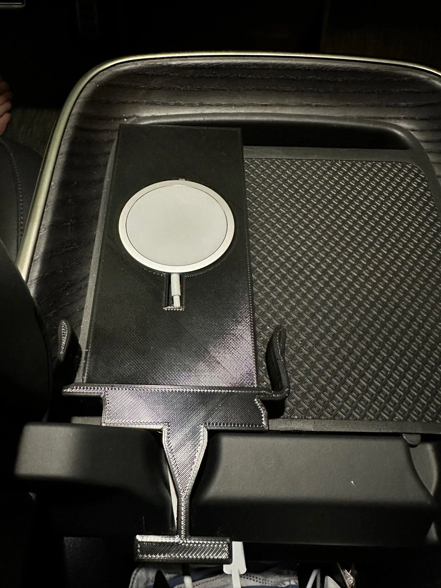 Rivian R1T R1S DIY Magsafe phone holder IMG_0047