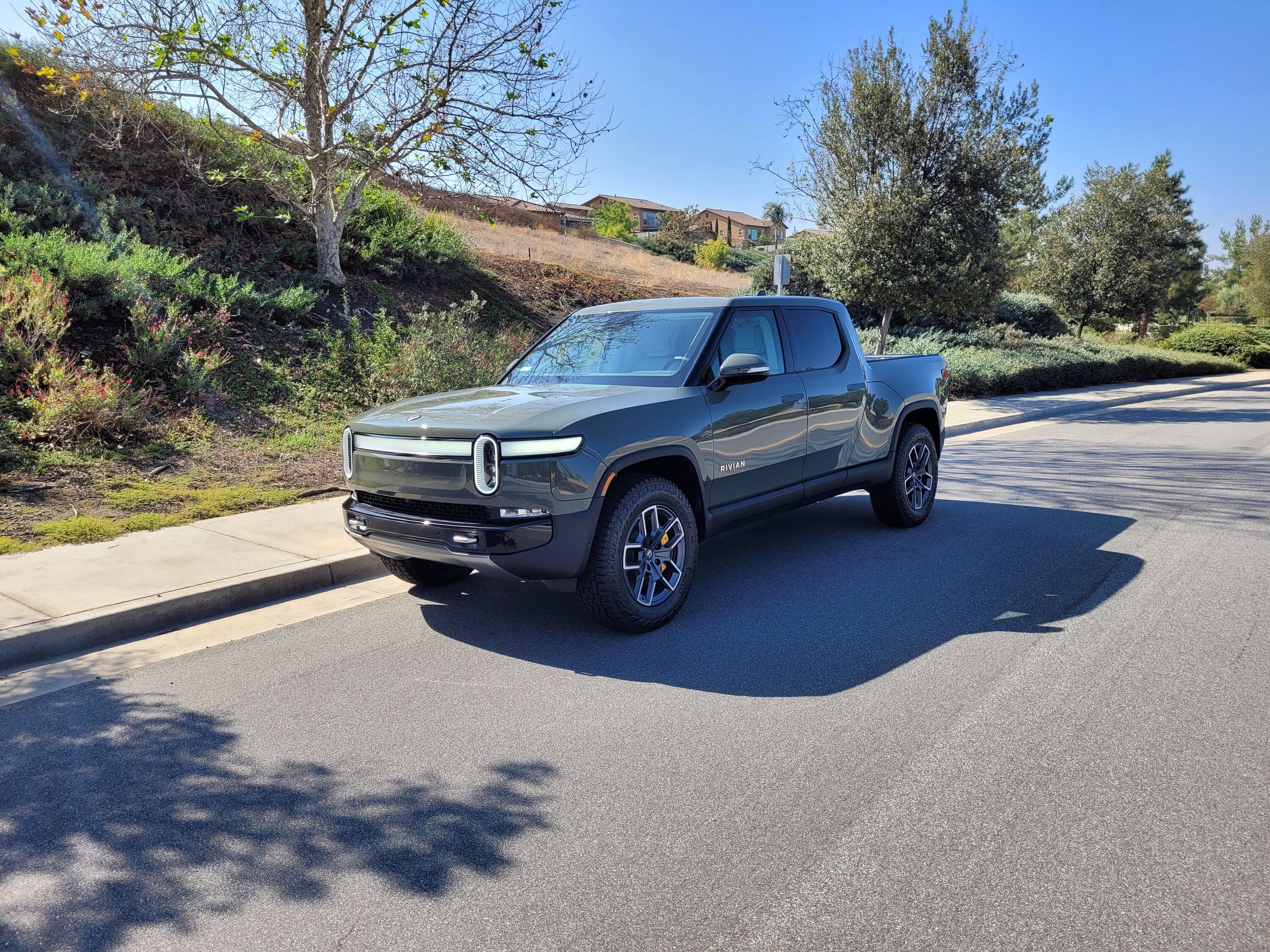 Rivian R1T R1S First look at @ “Introducing the R1 Shop” -- Rivian website to shop for R1T that delivers in 6-8 weeks 20221002_101229