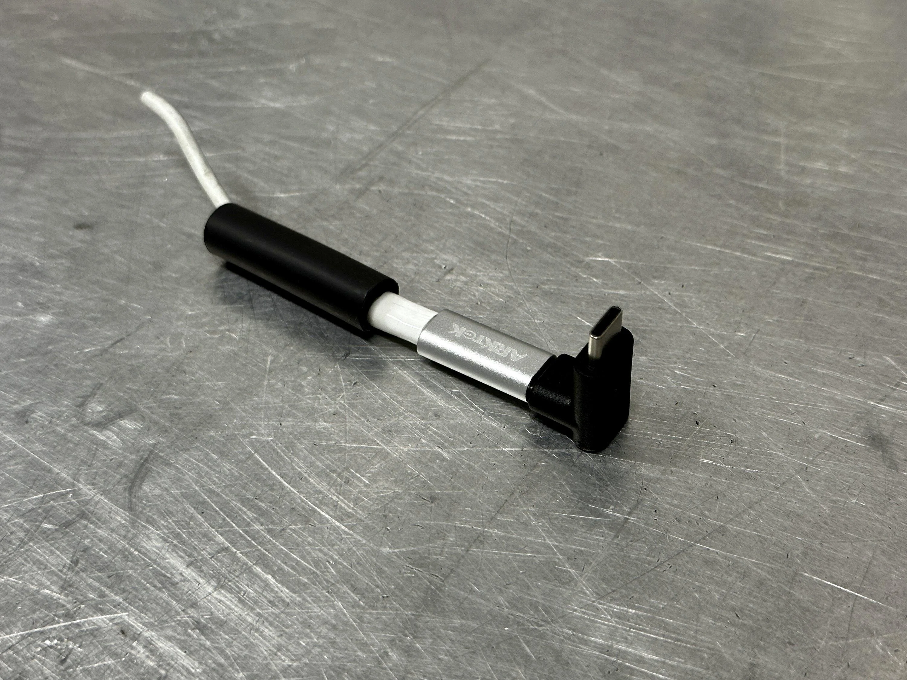 Rivian R1T R1S Mounting a cell phone.  Has anyone done it? R1 Phone-7