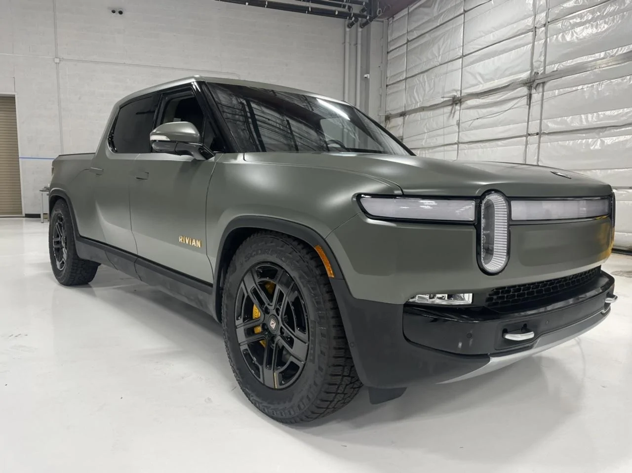 Rivian R1T R1S PPF and Ceramic Detailers in Arizona 96C75F9A-2A2B-47D3-B90F-2C75BC98FFAA