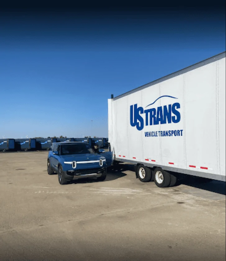 Rivian R1T R1S Rivians Loaded onto trains in Normal 1