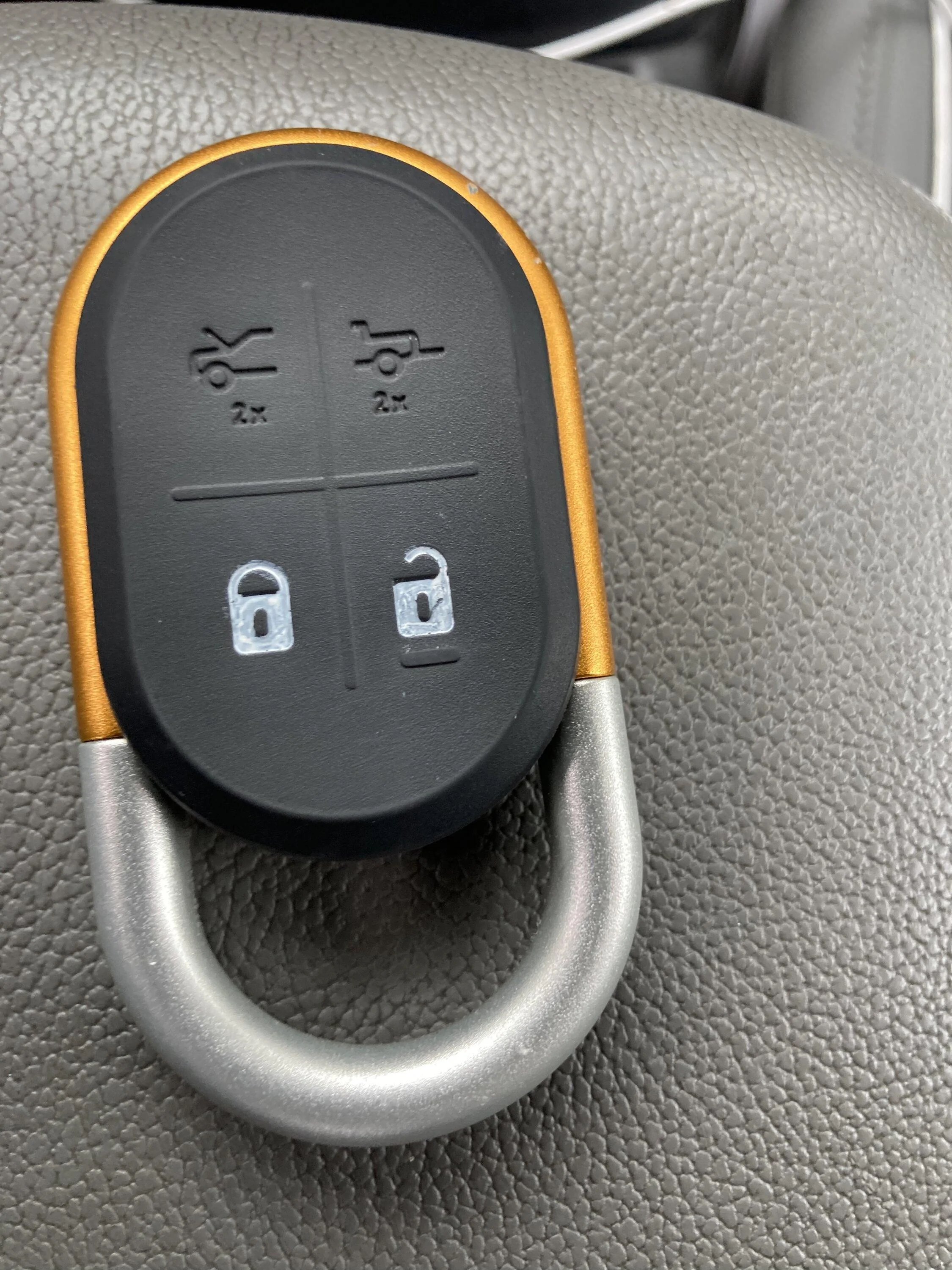 Rivian R1T R1S Key fob - how I remember lock vs unlock 8BC278B2-0FC2-45FE-A187-DEFF75F6AF11