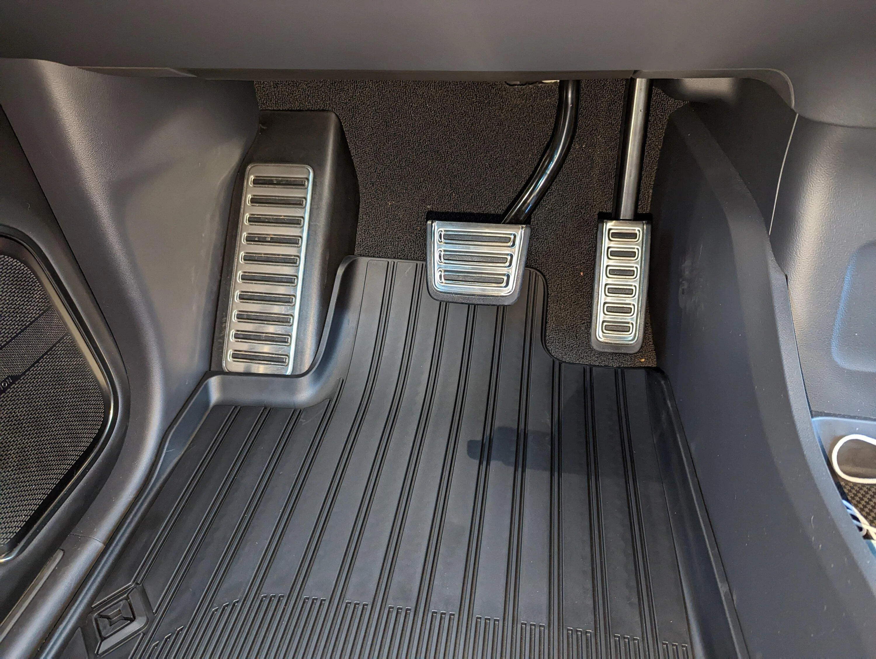 Rivian R1T R1S Finally received and installed my R1T rubber floor mats (photos) PXL_20221012_010736863