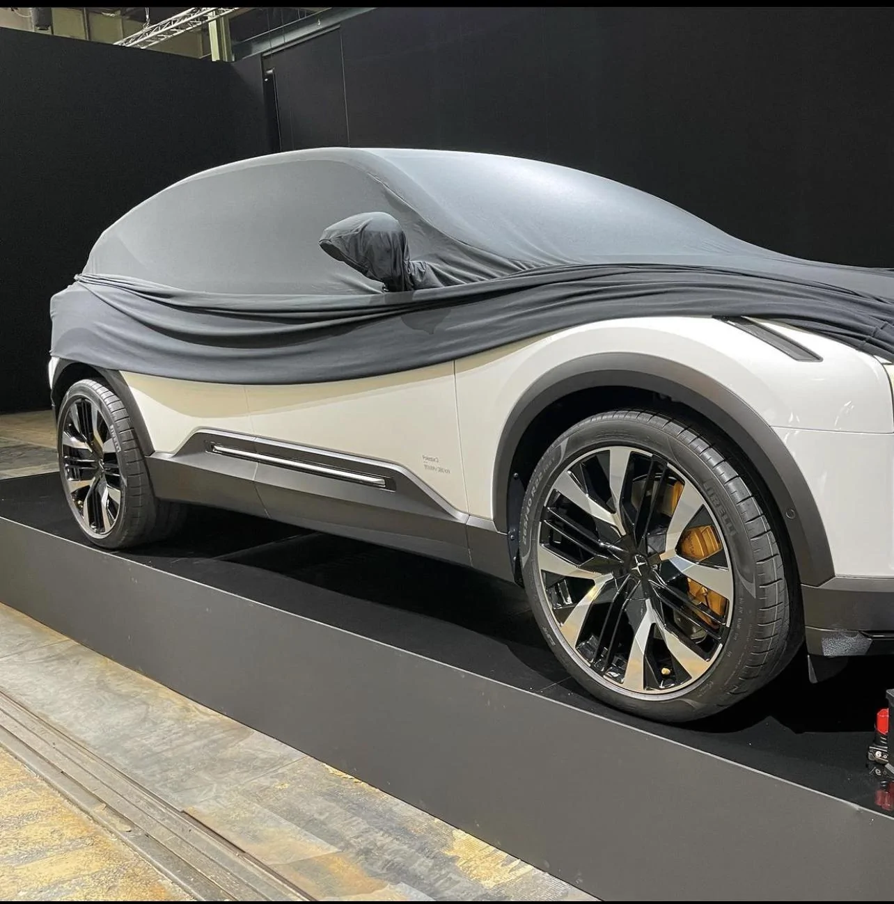 Rivian R1T R1S Polestar 3 Previewed 6921A512-067D-46E3-A4D2-F29D12ECB03A