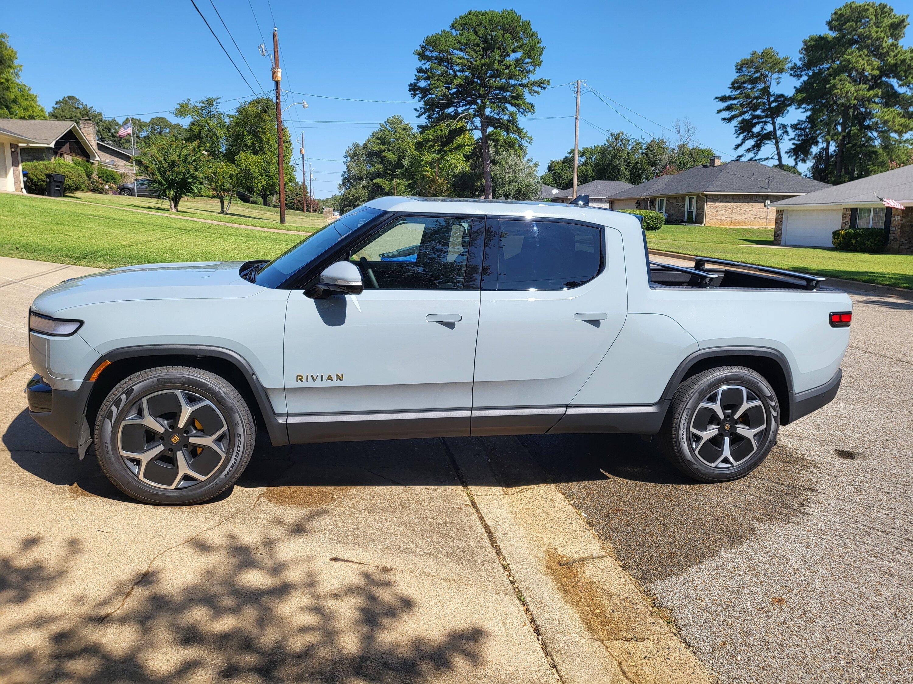 Rivian R1T R1S R1T Adventure, Limestone, Black Mountain Asking $92K 20220929_114157