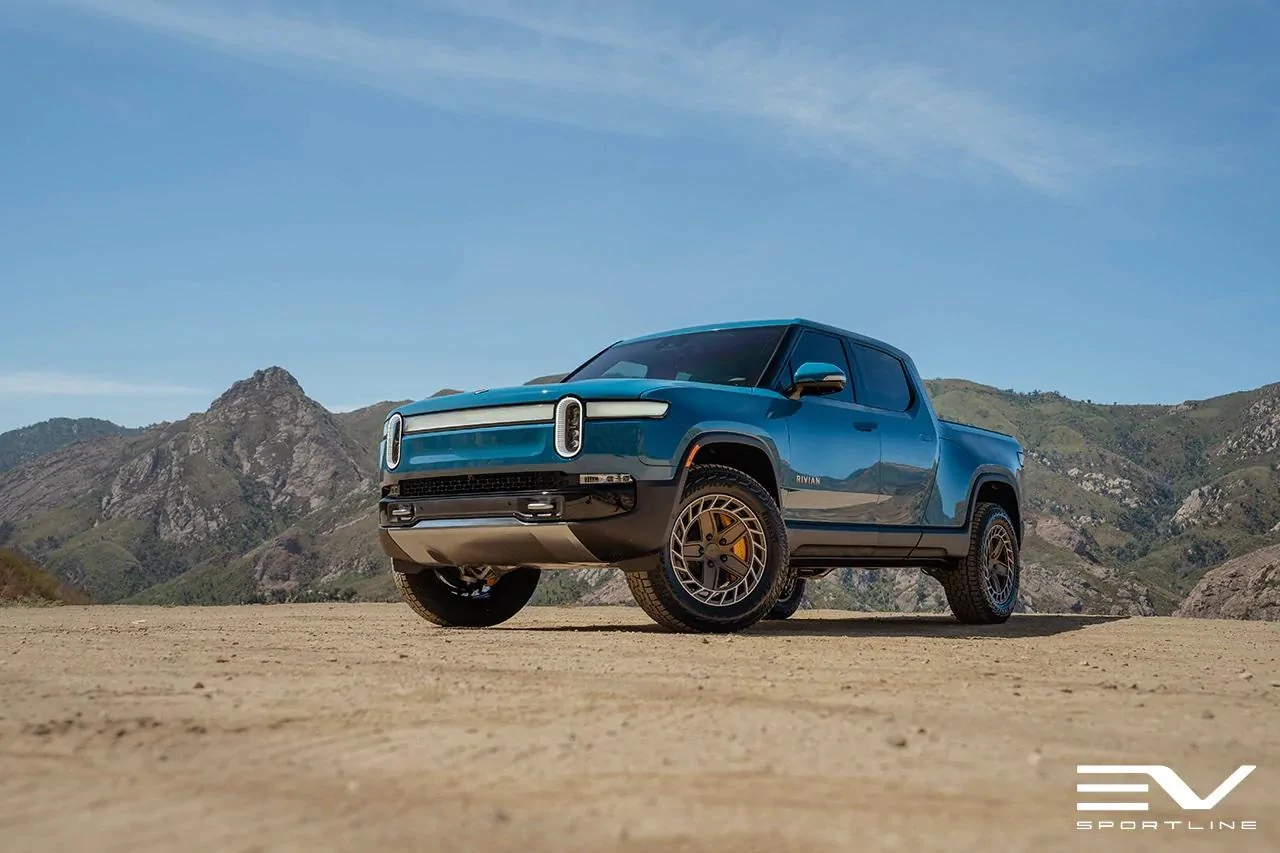 Rivian R1T R1S Thanks for checking out EV Sportline - Exclusive offer for Rivian Forum members! blue-rivian-r1t-forged-rivian-aftermarket-wheels-diamond-jupiter-bronze-black-web-31
