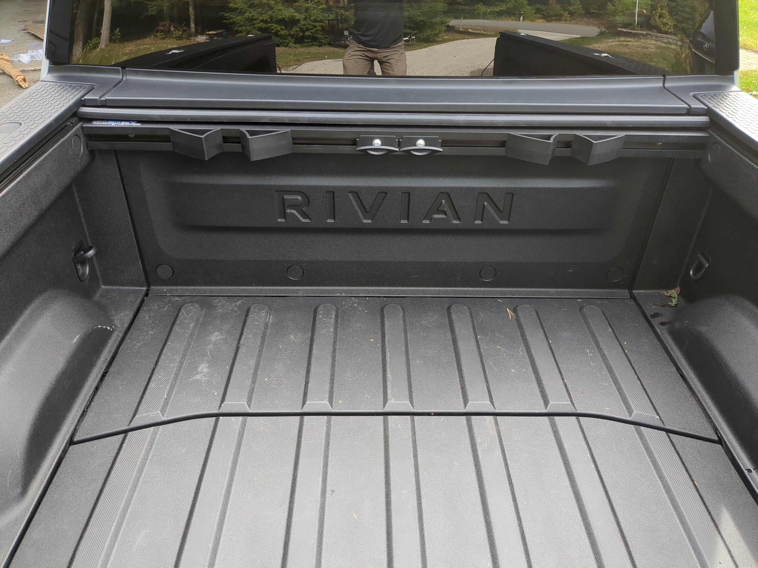 Rivian R1T R1S Bed Rails IMG_20221003_133252_01