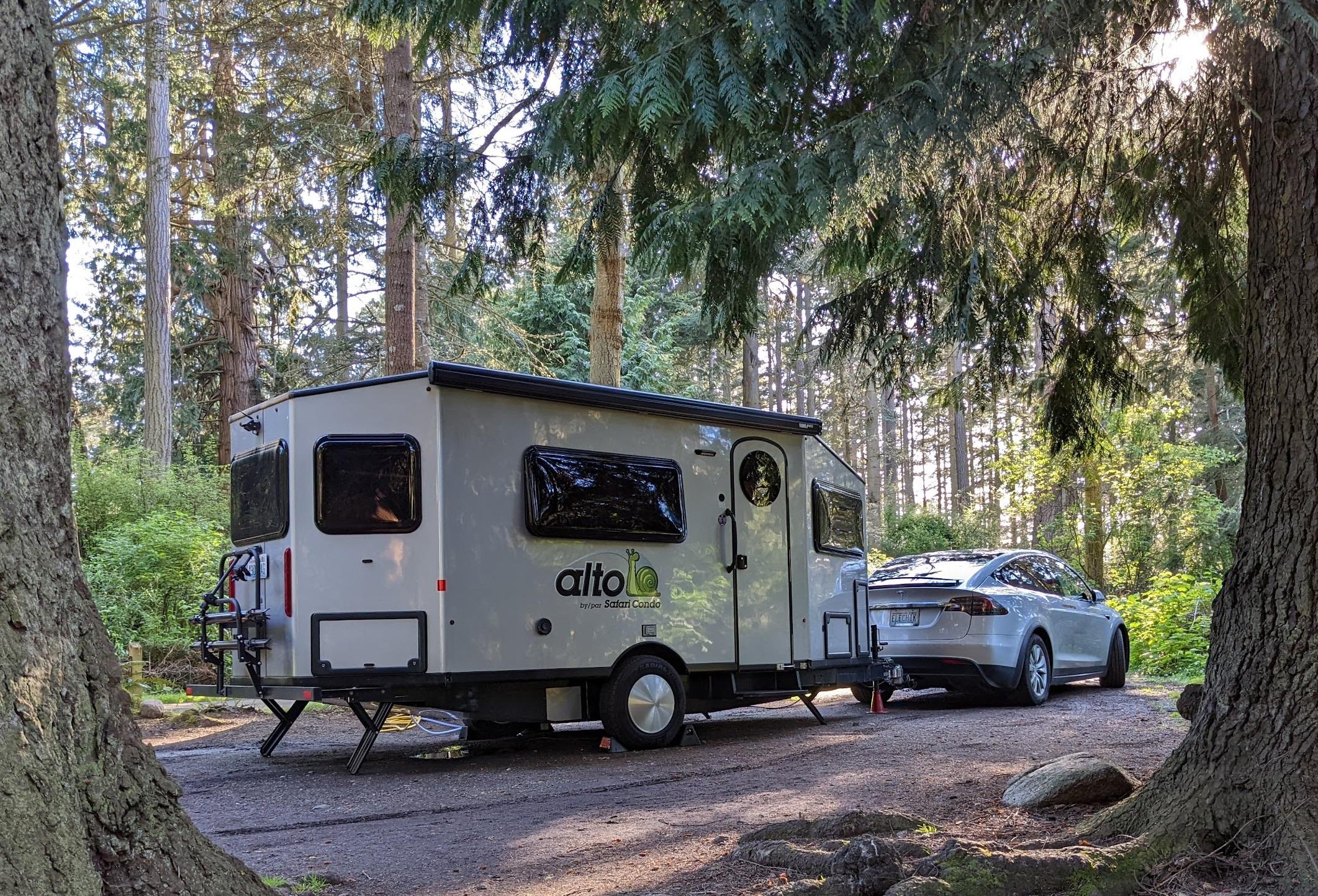 Rivian R1T R1S Got to love it! PXL_20220509_011005978