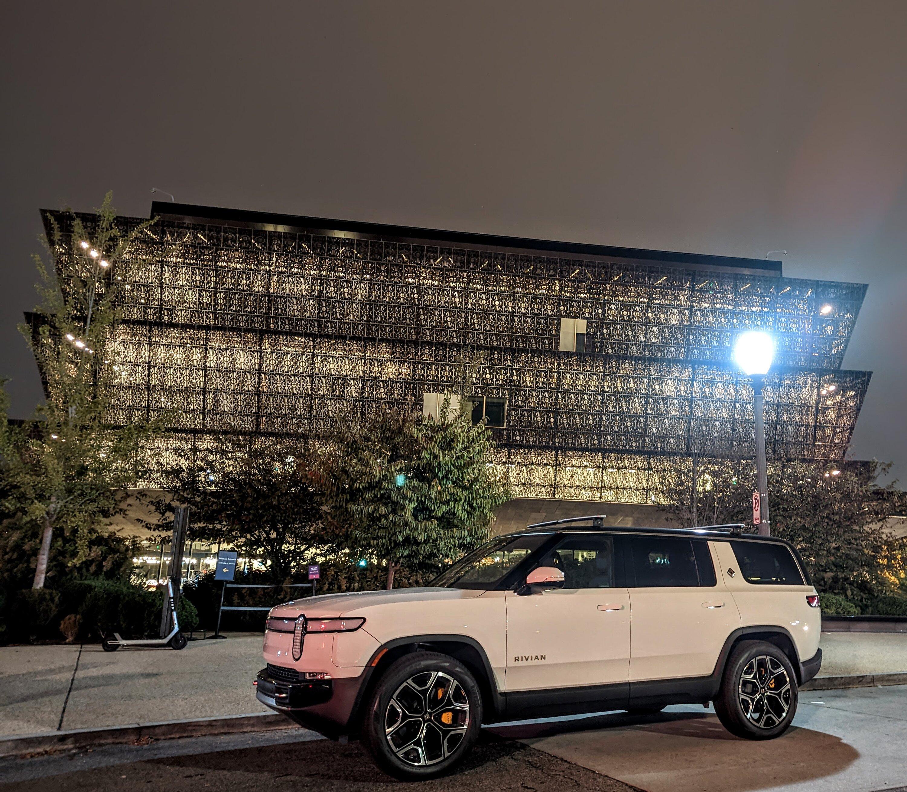 Rivian R1T R1S Kanundrum's R1S Build Thread (1 year Anniversary) PXL_20221017_002431596.NIGHT