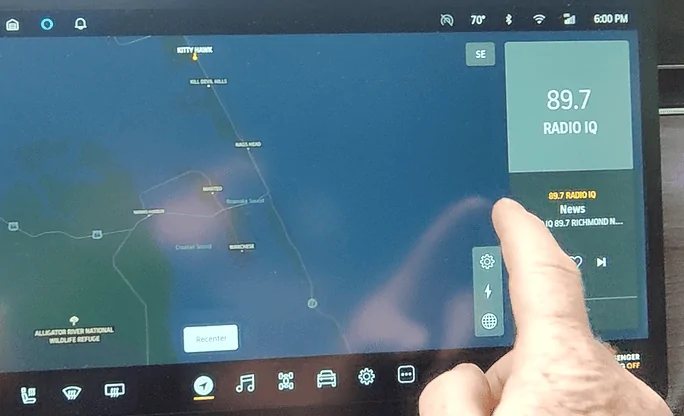 Rivian R1T R1S Hidden Zoom in/Out button on Nav display zoom1