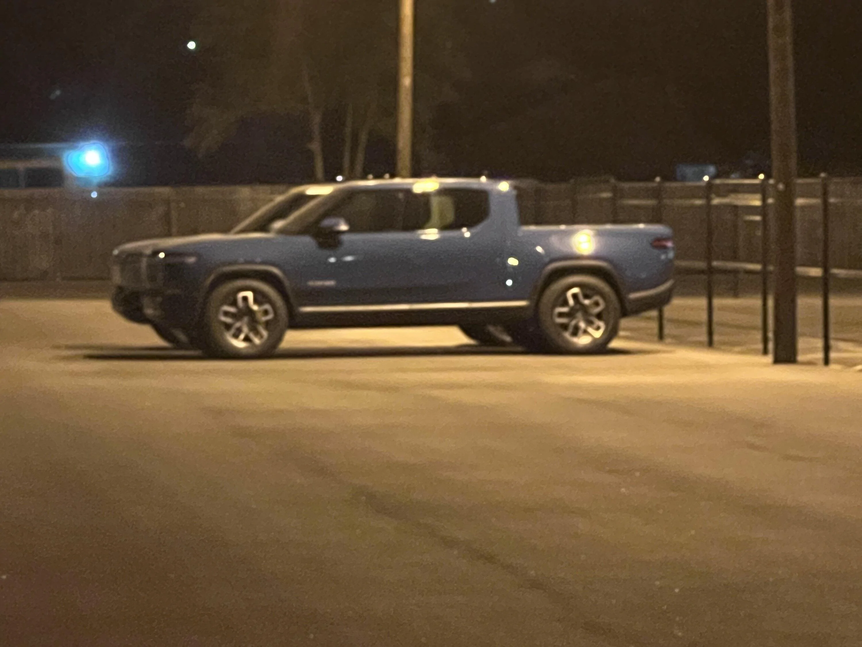 Rivian R1T R1S My Guide Experience 01FE7BA4-B7B1-45D1-A0C2-A0BEF7B18736
