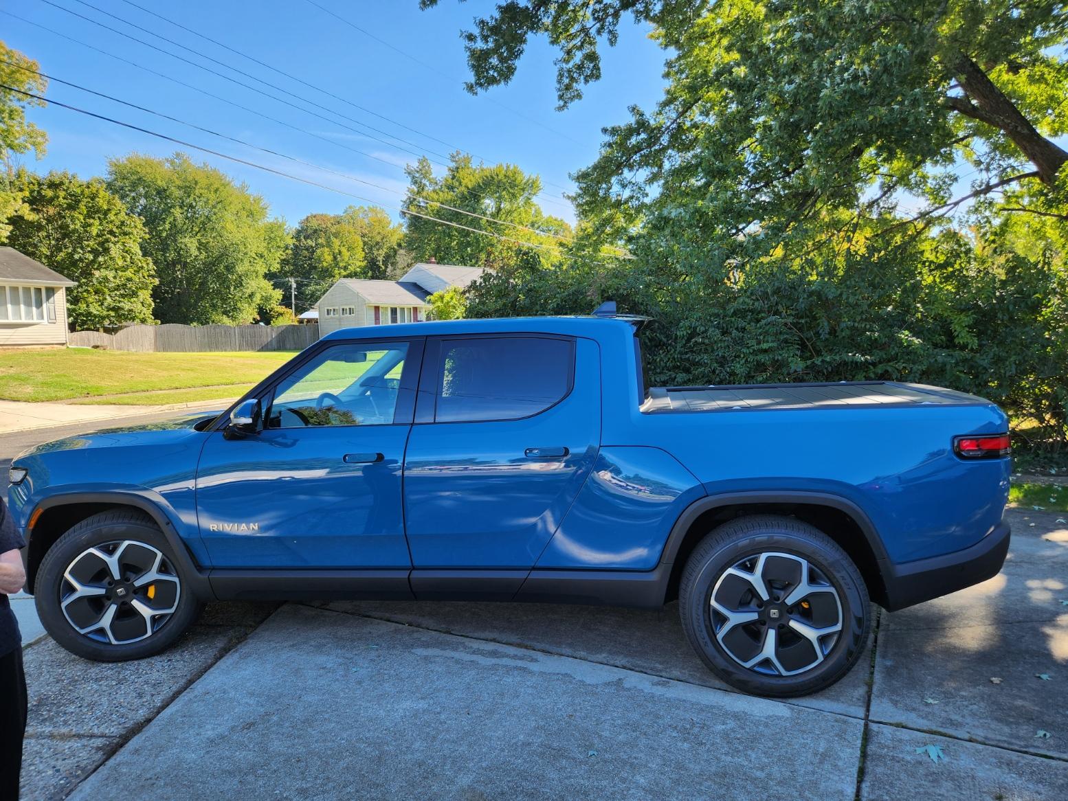 Rivian R1T R1S North East roll call 20221006_144133